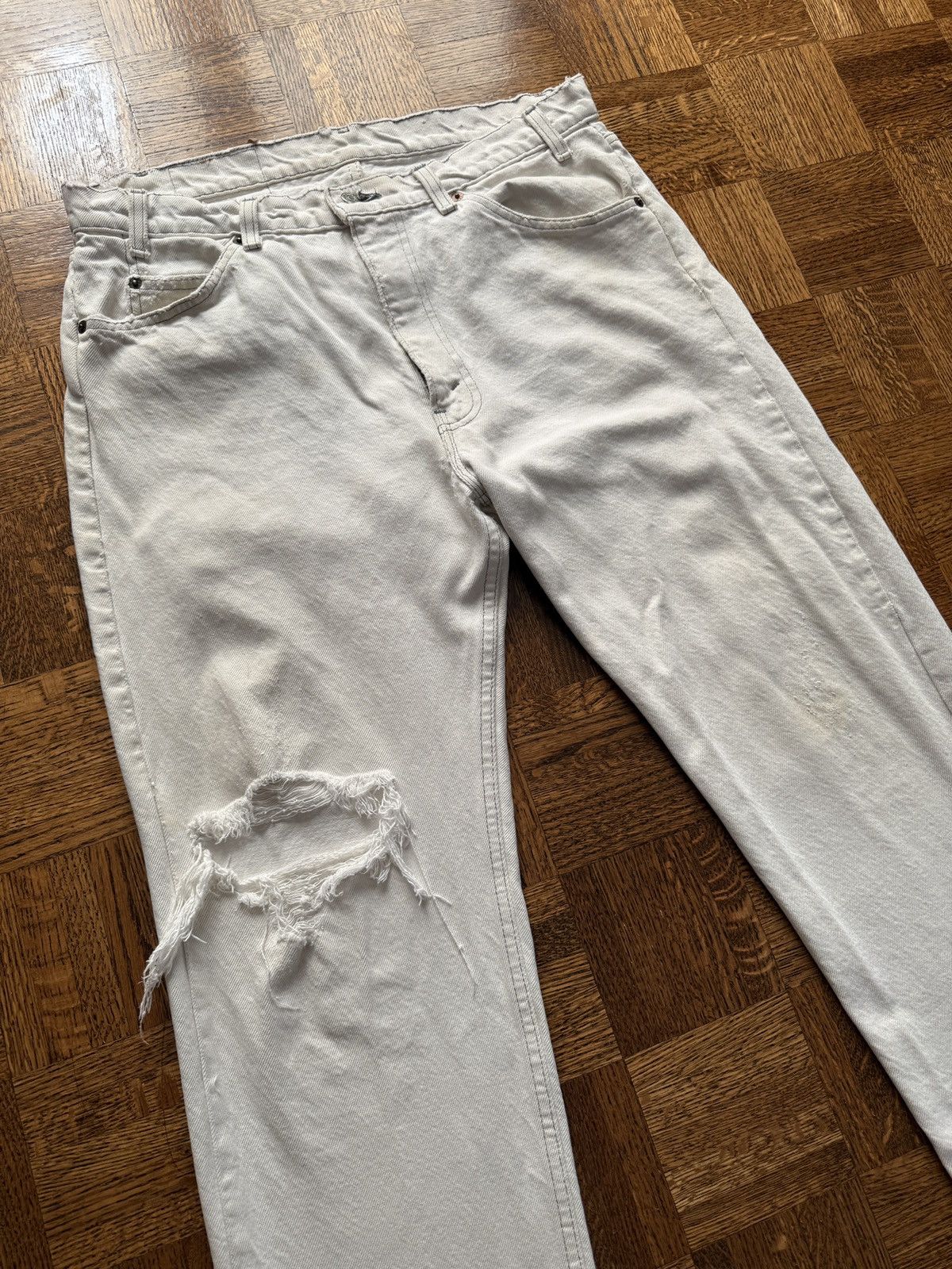 Levi's Vintage 80s Levi's Thrashed Cream Denim Jeans Size US 35 - 6 Thumbnail