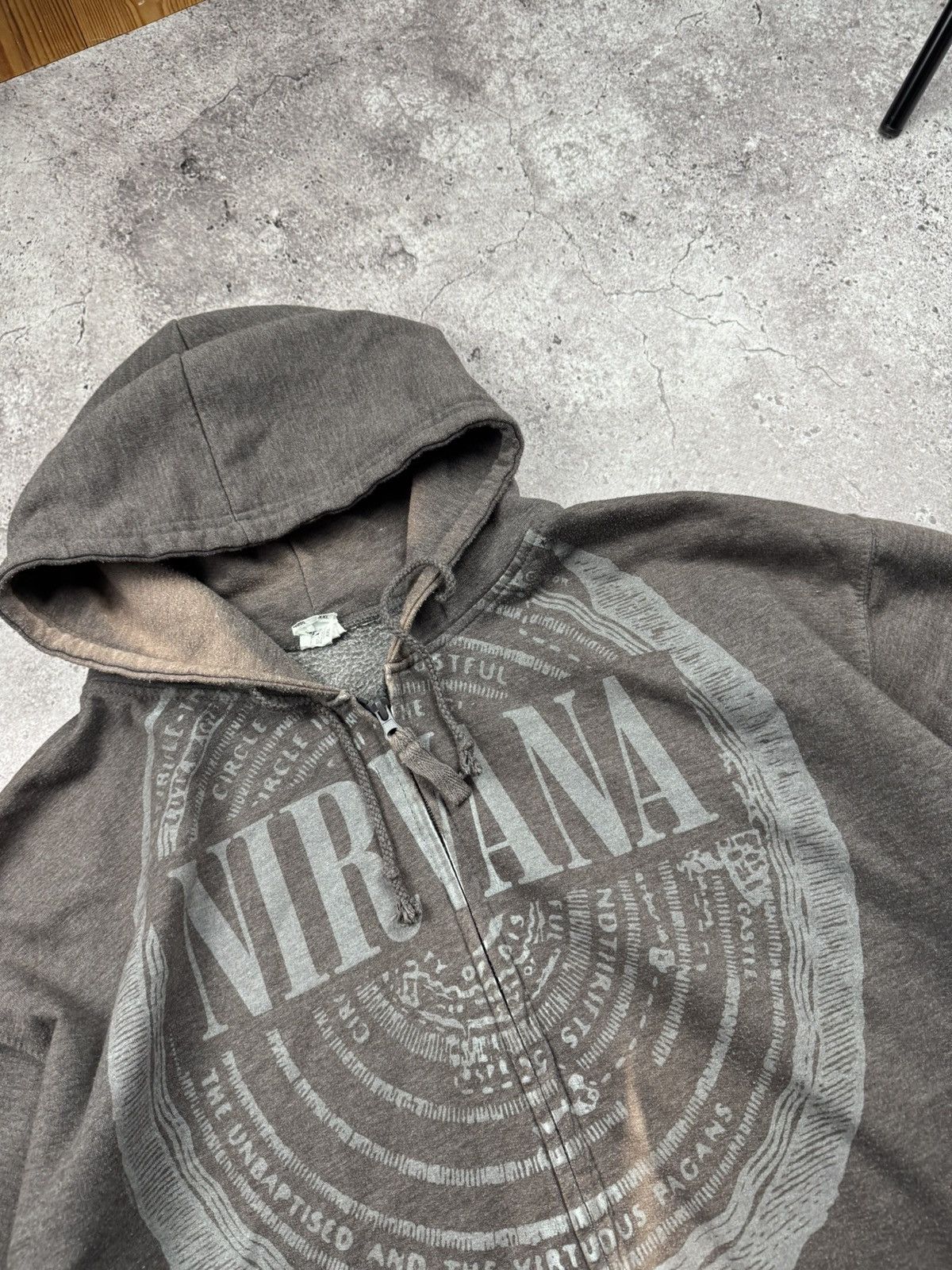 Band Tees Vintage 90 NIRVANA KURT COBAIN Grunge Memory Faded Hoodie Size US XL / EU 56 / 4 - 7 Thumbnail