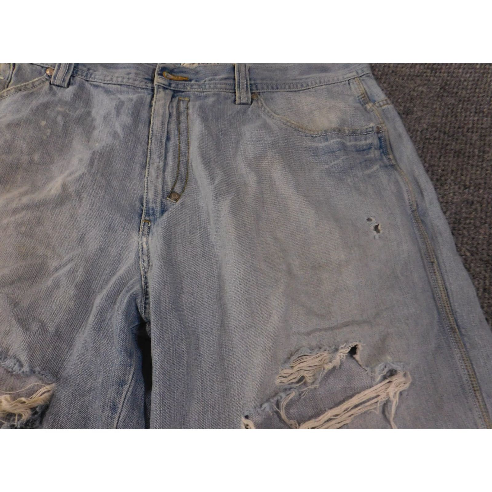 Enyce VINTAGE Enyce Denim Shorts Mens 40 Blue Distressed Baggy Carpenter Ripped Grunge Y2K Mens Clothing Baggy Denim Shorts Grunge Hip Hop 2000s Size US 40 / EU 56 - 6 Thumbnail