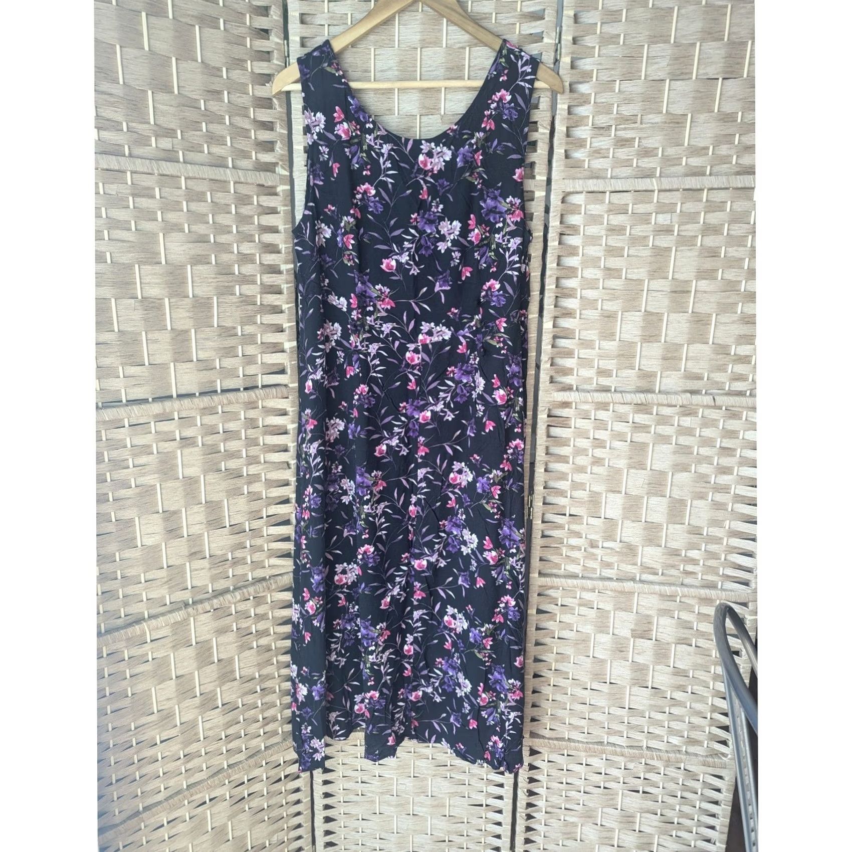 Vintage VINTAGE? Connected Apparel Black Floral Sleeveless Midi Dress Bohemian 16 Womens Sleeveless Midi Dress Black Floral Bohemian 16 Women/Girls Size XXL / US 16-18 / IT 52-54 - 2 Thumbnail