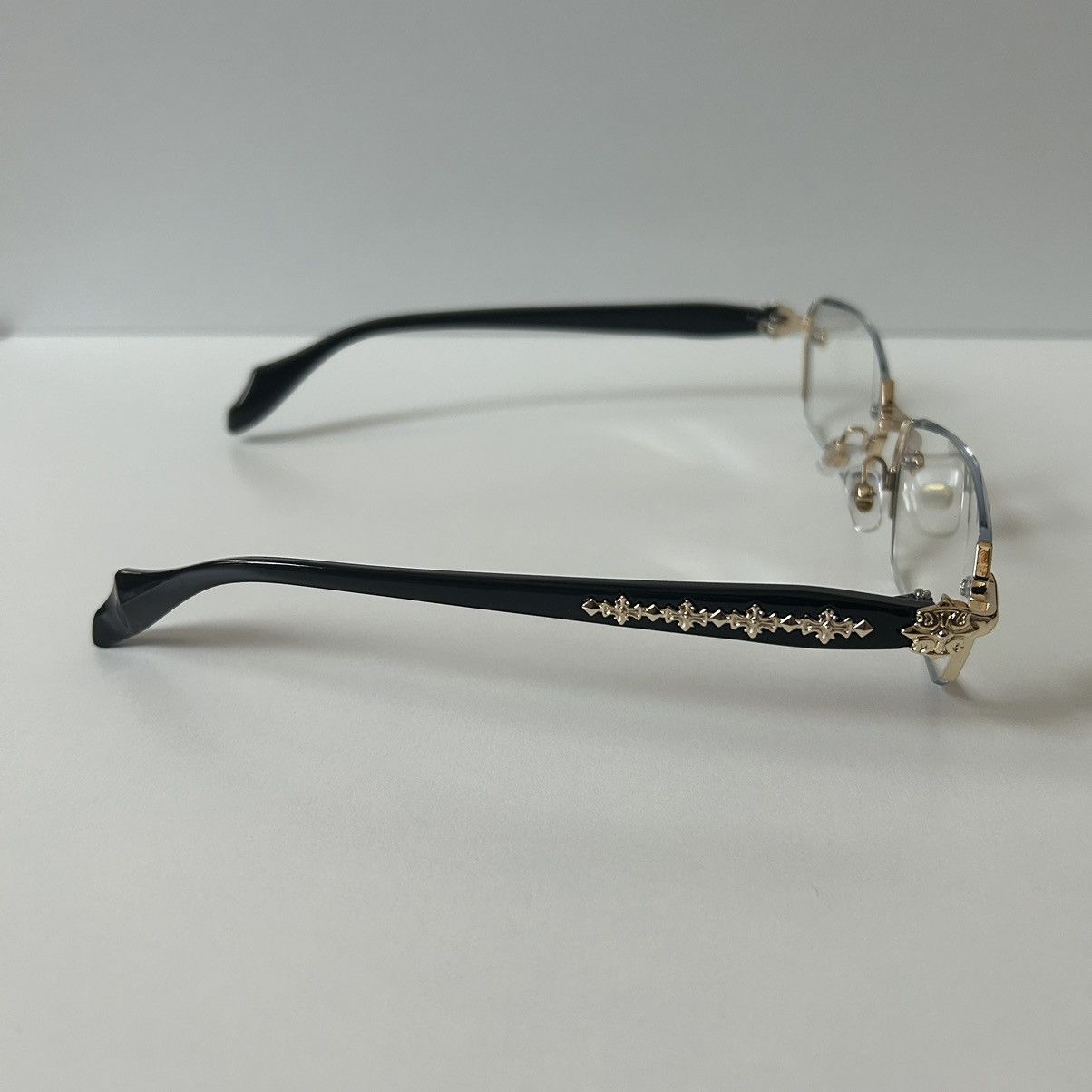 Japanese Brand × Vintage 90s Y2K retro style black frame gold cross rimless glasses Size ONE SIZE - 3 Thumbnail