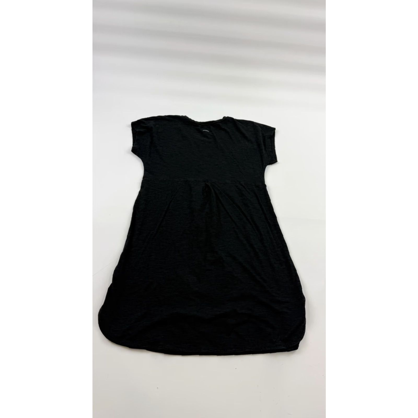 Vintage Columbia Dress Womens Small Black Short Sleeve Casual Everyday Stretch Outdoors Size 28" / US 6 / IT 42 - 4 Thumbnail