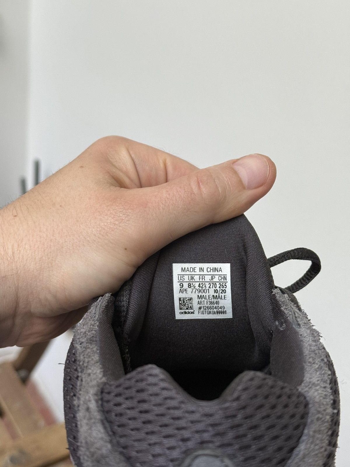 Yeezy Yeezy 500 Utility Black Size US 9 / EU 42 - 6 Thumbnail