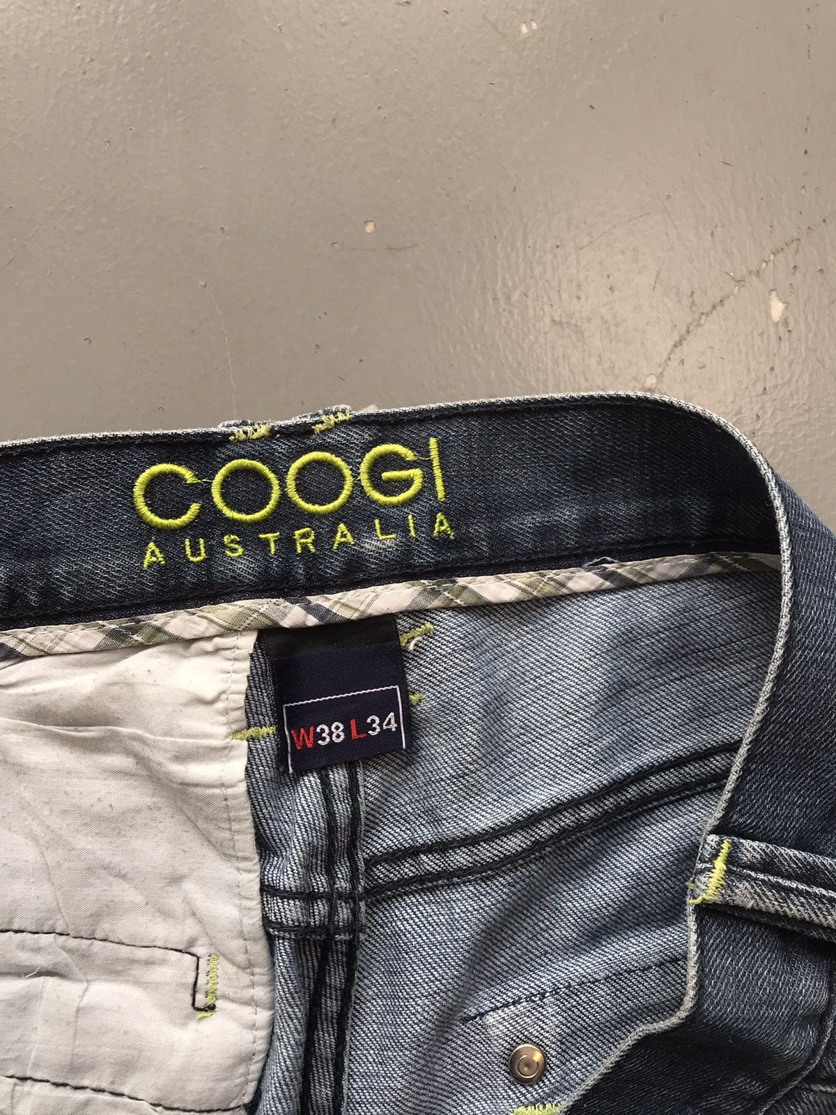 Coogi × Vintage Vintage Coogi SpellOut embroidered denim Size US 39 - 8 Thumbnail