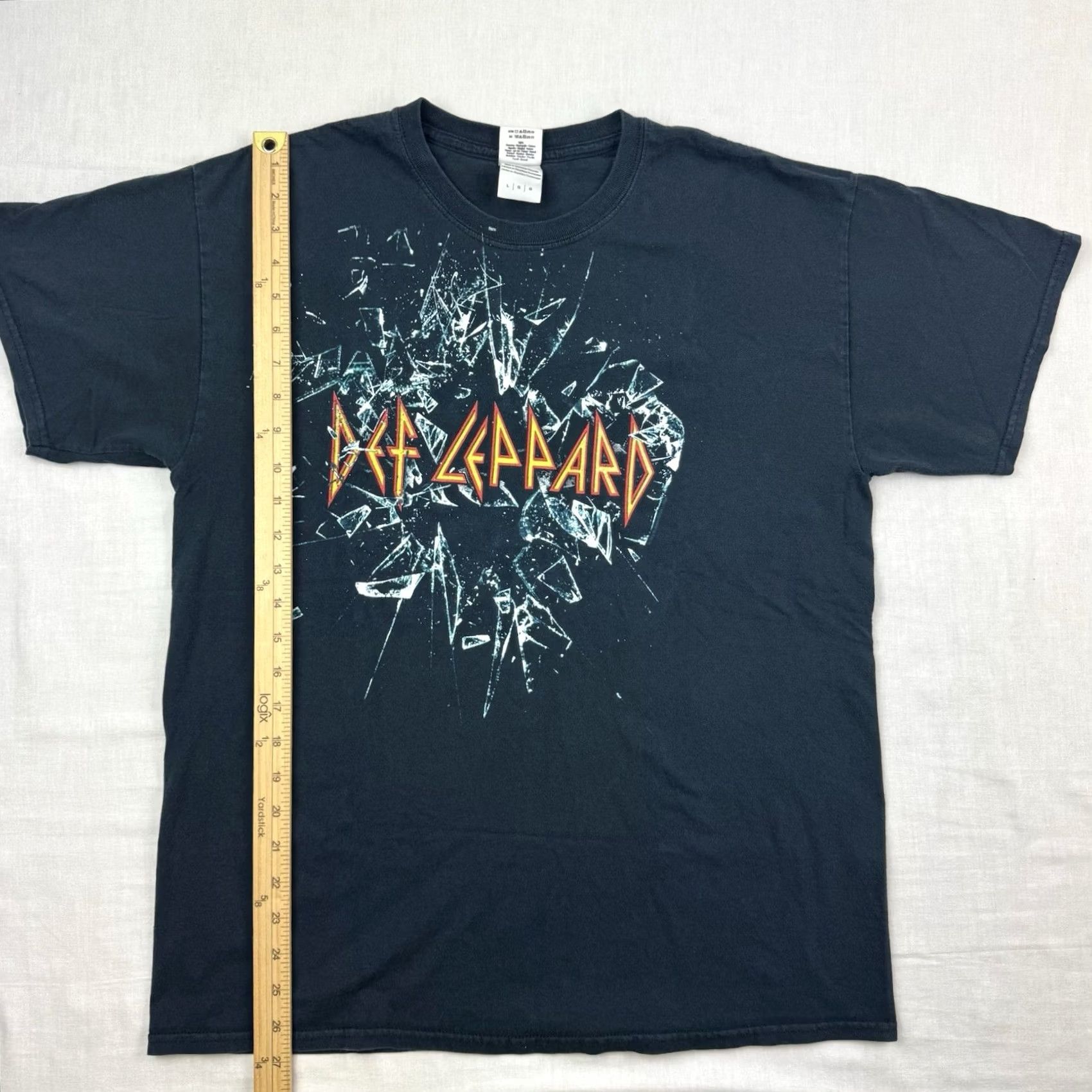 Gildan Def Leppard Tour T Shirt Rock Band Tee Adult Large Black Cotton Gildan Metal Music Shirt 90s (if applicable) Mens Size US L / EU 52-54 / 3 - 5 Thumbnail