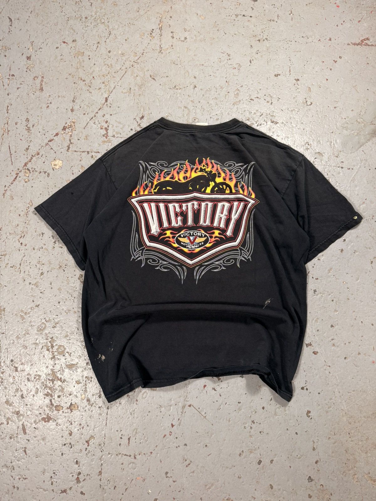 Vintage Vintage Distressed Victory Motorcycle Flame Tee Size US XL / EU 56 / 4 - 4 Thumbnail