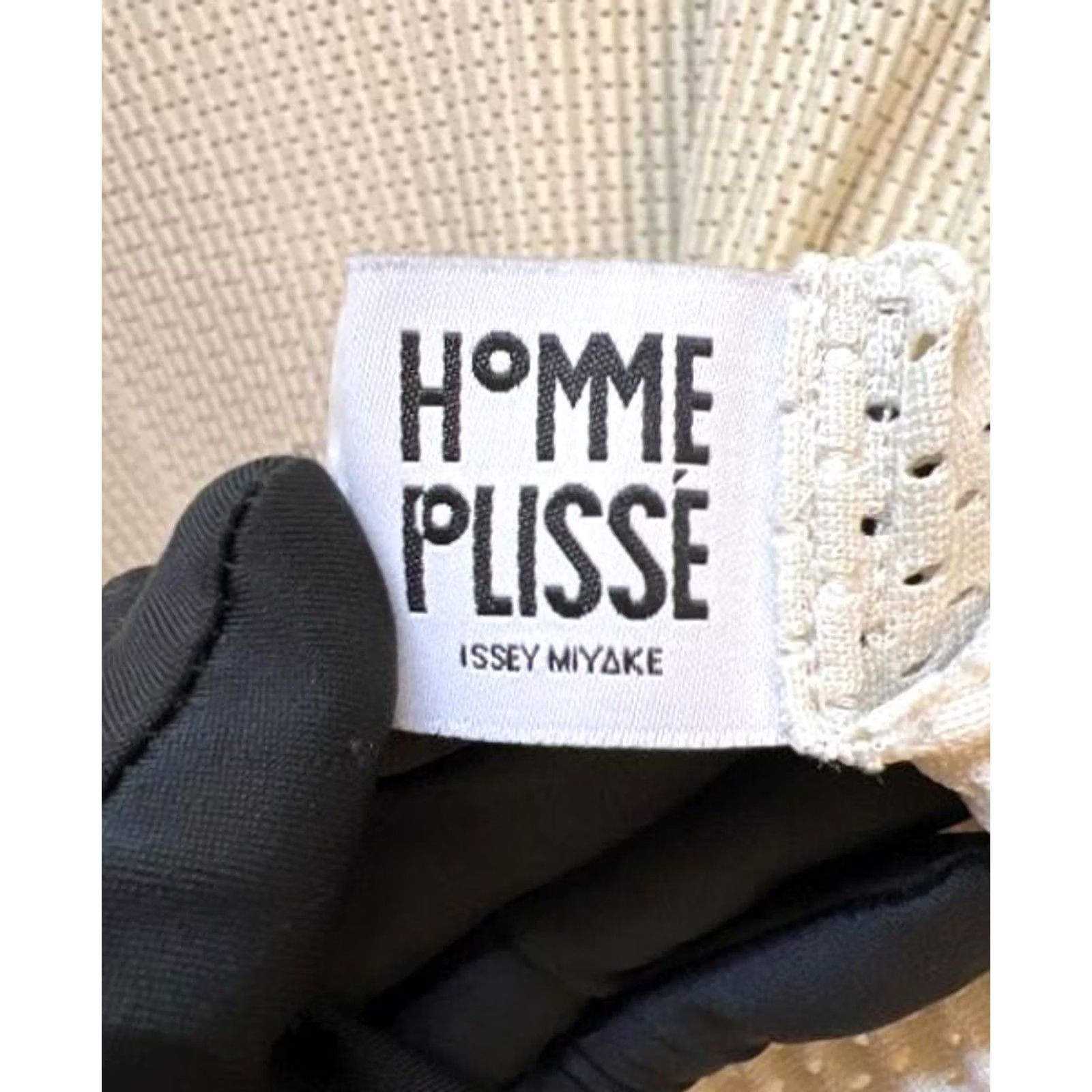 Issey Miyake ISSEY MIYAKE HOMME PLISSE T-SHIRT Long Sleeve Beige M Men Shirt Solid Top Size US M / EU 48-50 / 2 - 3 Thumbnail