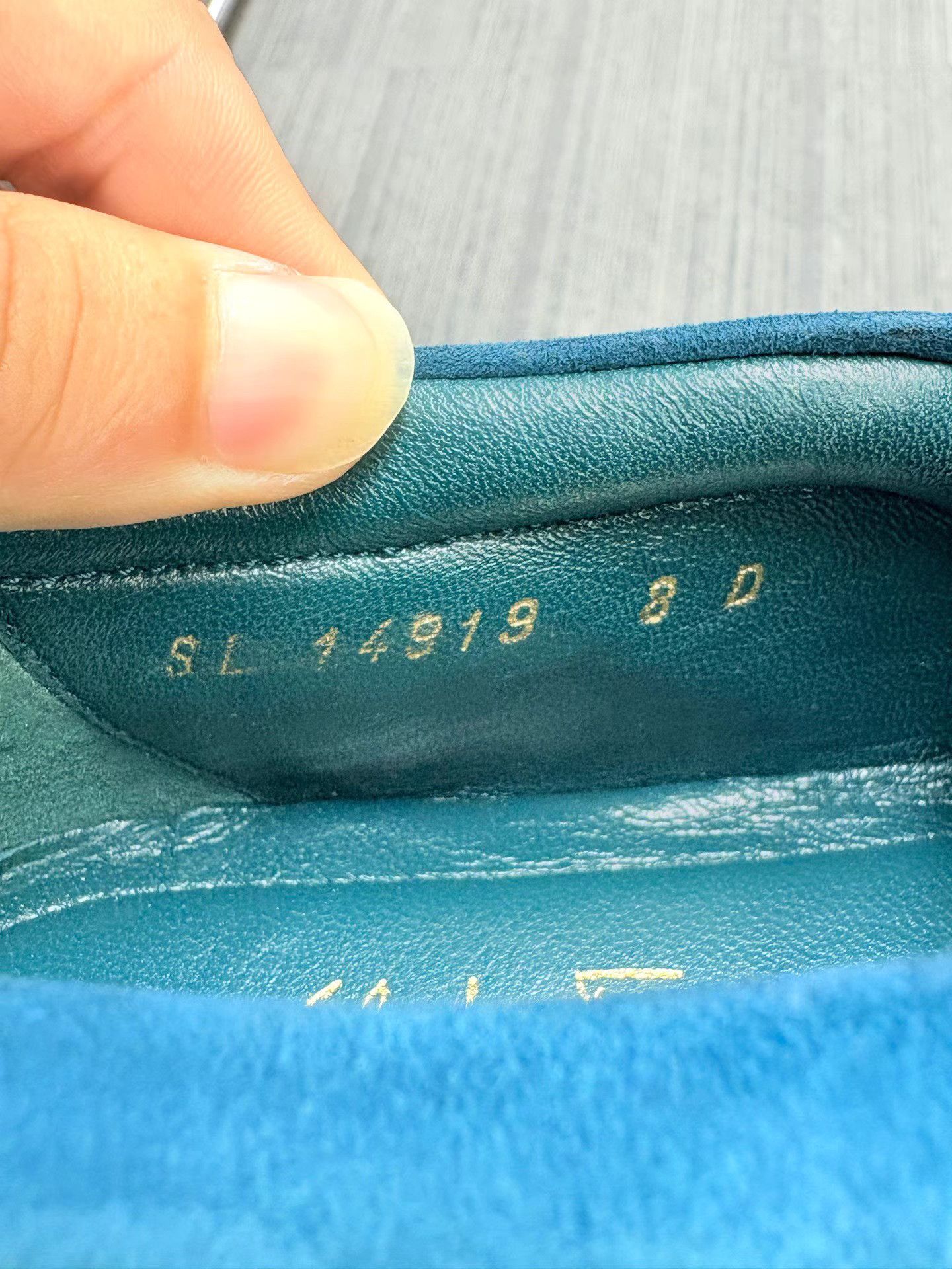 Salvatore Ferragamo FERRAGAMO Studded Suede Slip-On Low-Top Sneakers K1 Size US 9 / EU 42 - 8 Thumbnail