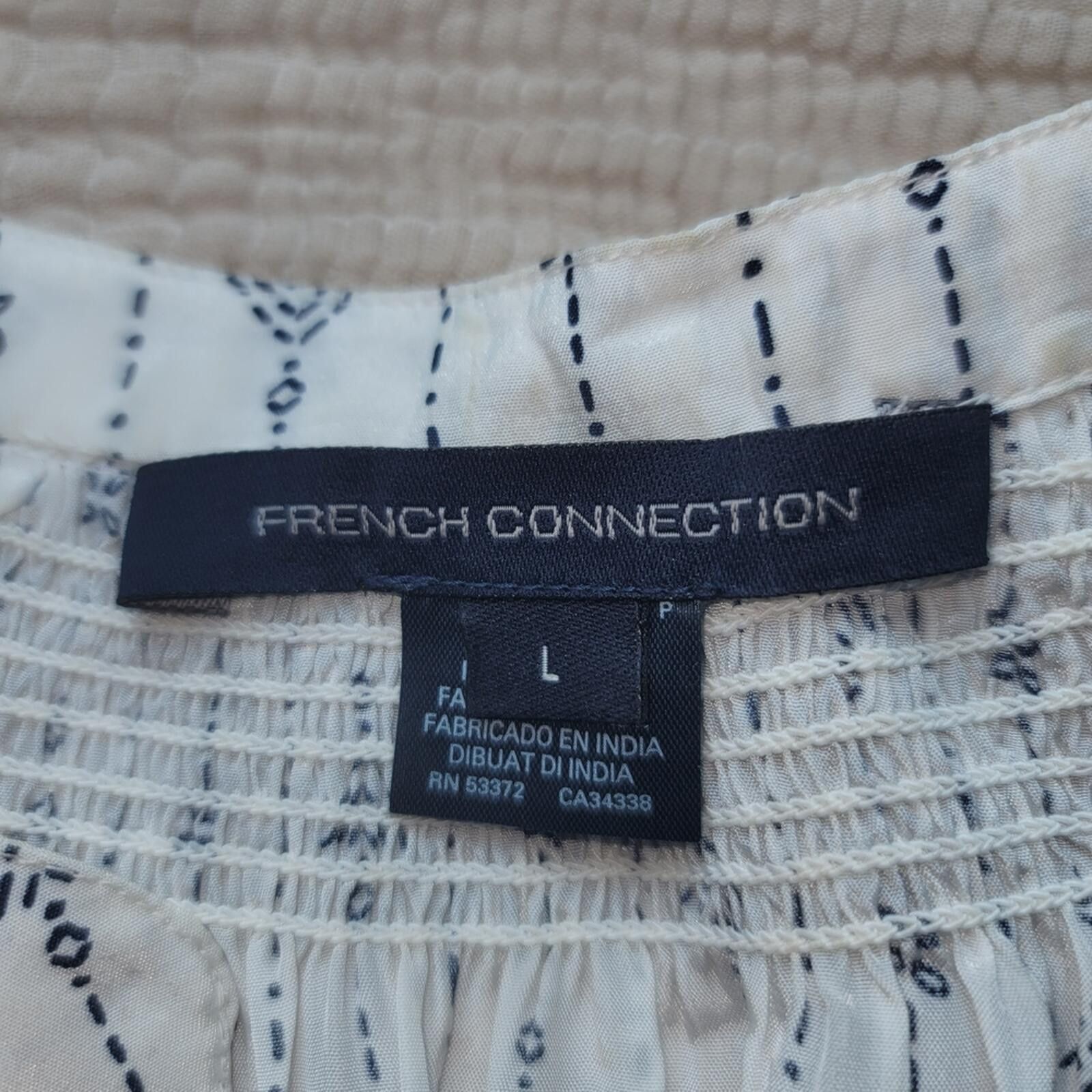 French Connection French Connection White and Black Embroidered Blouse EUC Size L / US 10 / IT 46 - 2 Thumbnail