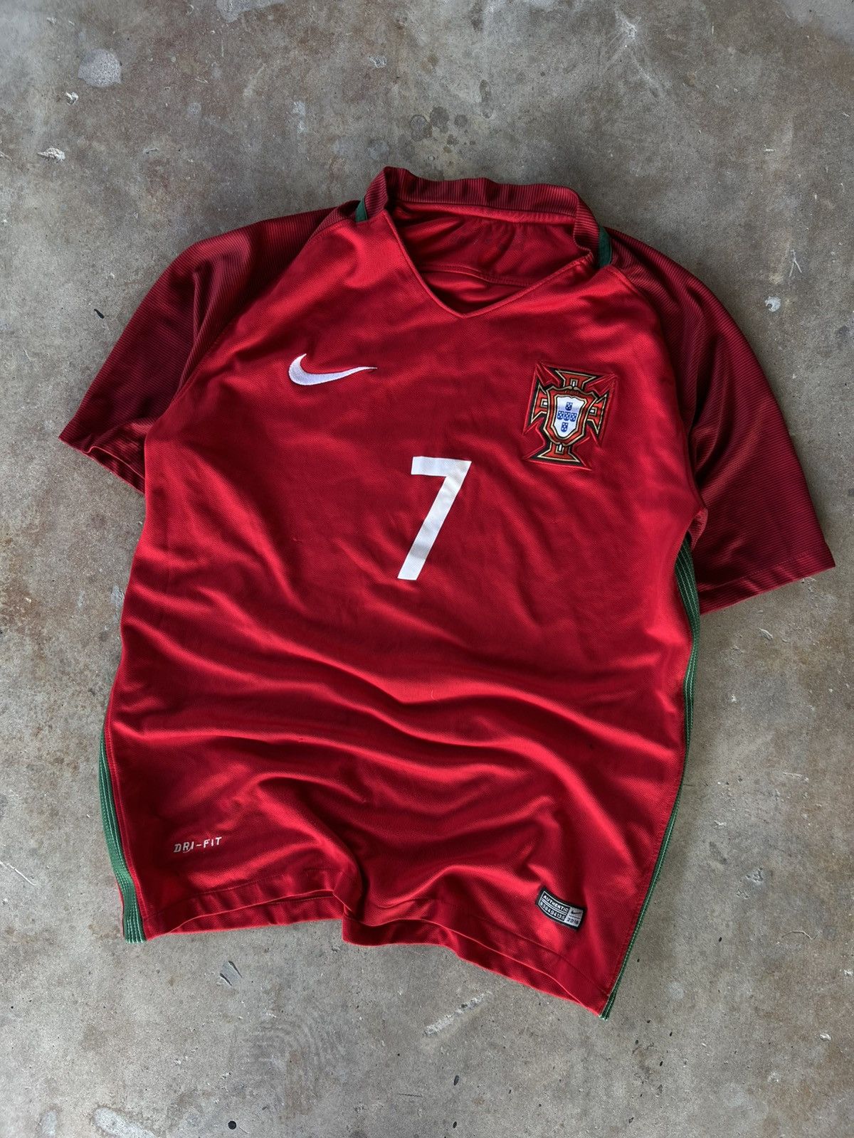 Nike Vintage Nike Ronaldo Portugal 🇵🇹 National Soccer Jersey Kit Size US S / EU 44-46 / 1 - 2 Thumbnail
