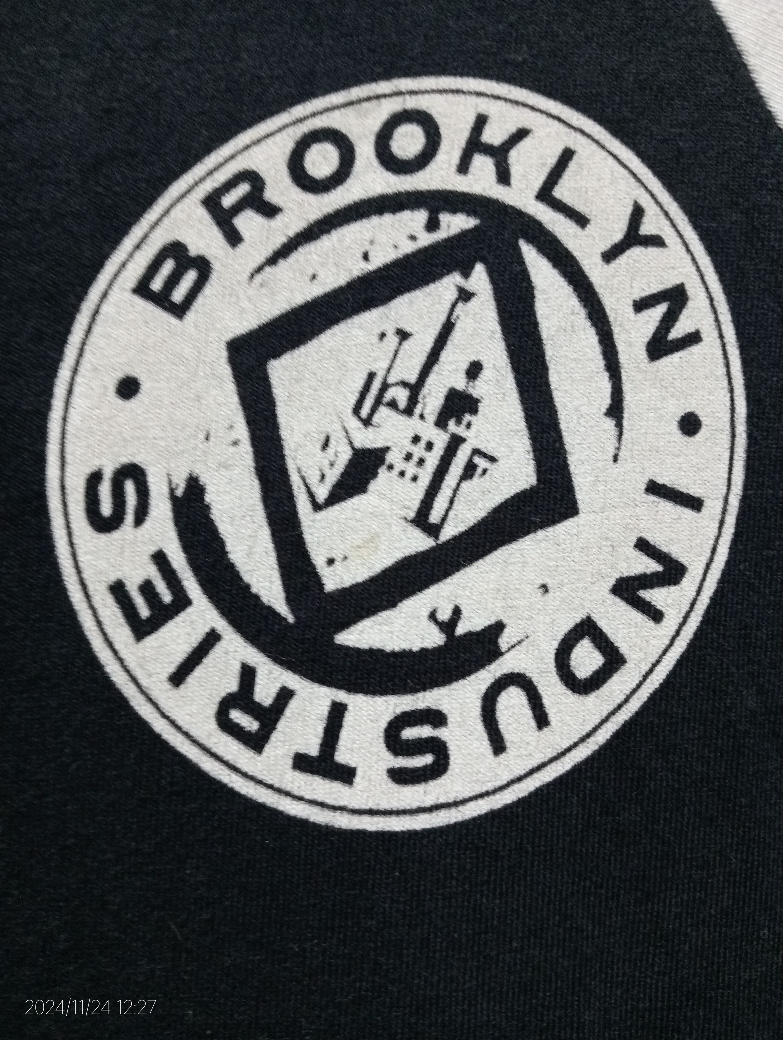 Brooklyn Industries Vintage Brooklyn Industries Long Sleeve Tshirt Very Rare Size US L / EU 52-54 / 3 - 9 Thumbnail