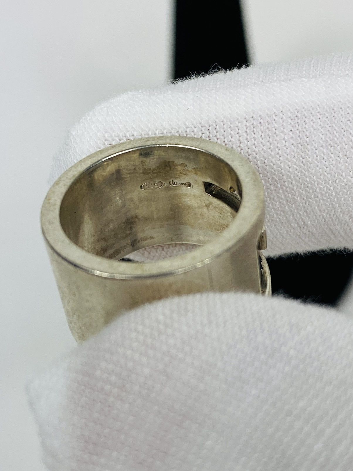 Gucci Gucci .925 Silver G Ring size IT 8 Size ONE SIZE - 6 Thumbnail