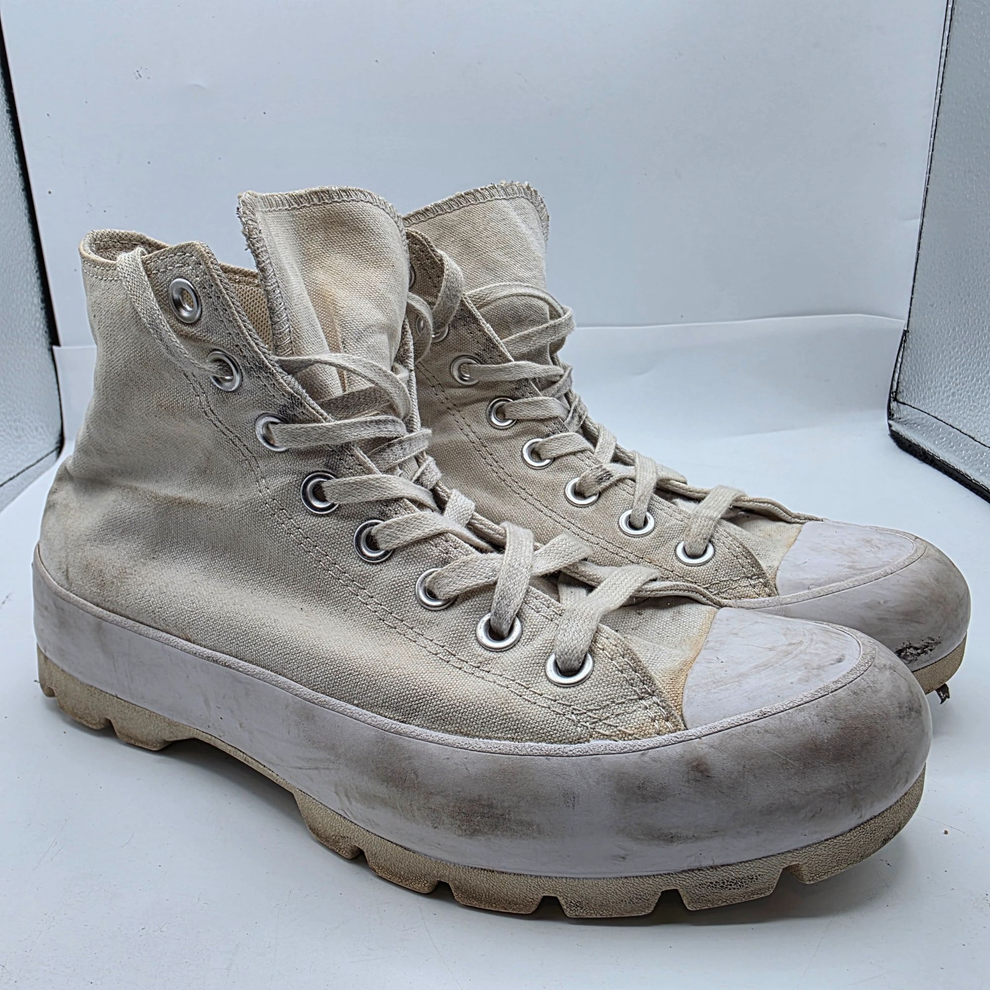 Converse Converse Chuck Taylor All Star Lugged Hi Womens 9 Triple Whi Size US 9 / IT 39 - 1 Thumbnail