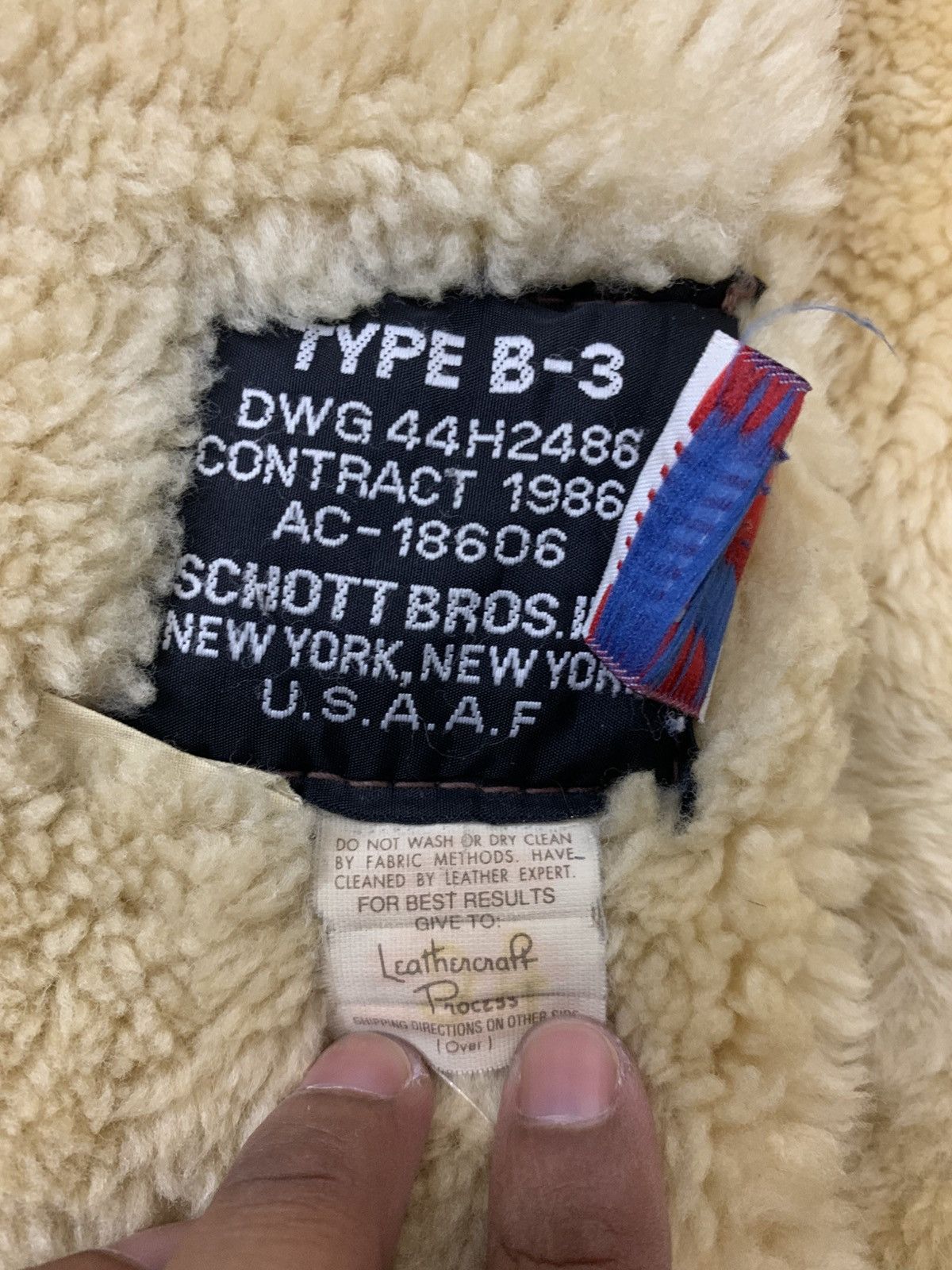 Schott 🔥RARE VTG SCHOTT BROS SHEEPSKINS LEATHER TYPE B3 Size US M / EU 48-50 / 2 - 14 Thumbnail