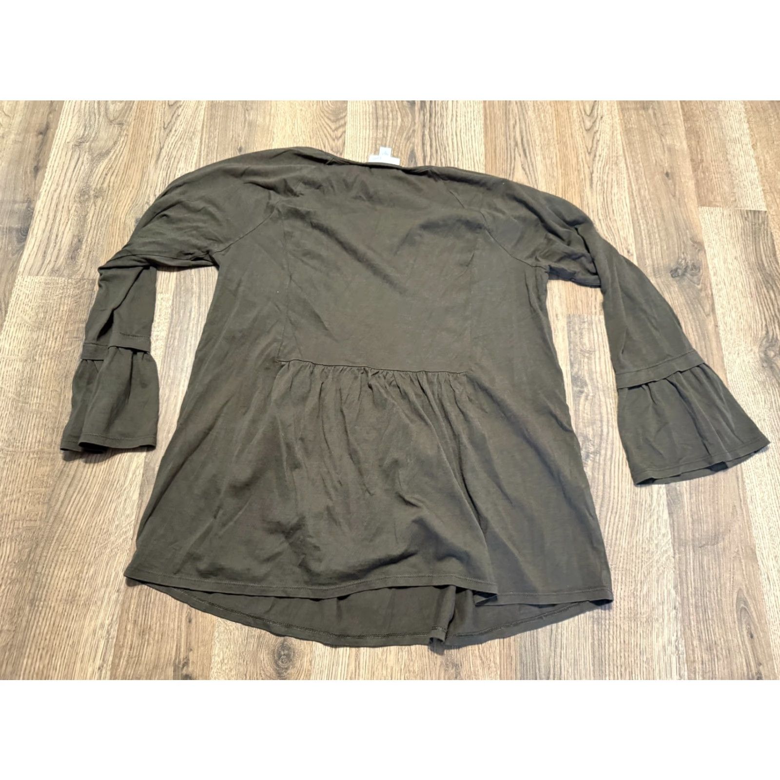 J. Jill J. Jill Blouse Womens Size S Green Long Sleeve V-neck Floral Shirt Size S / US 4 / IT 40 - 2 Thumbnail