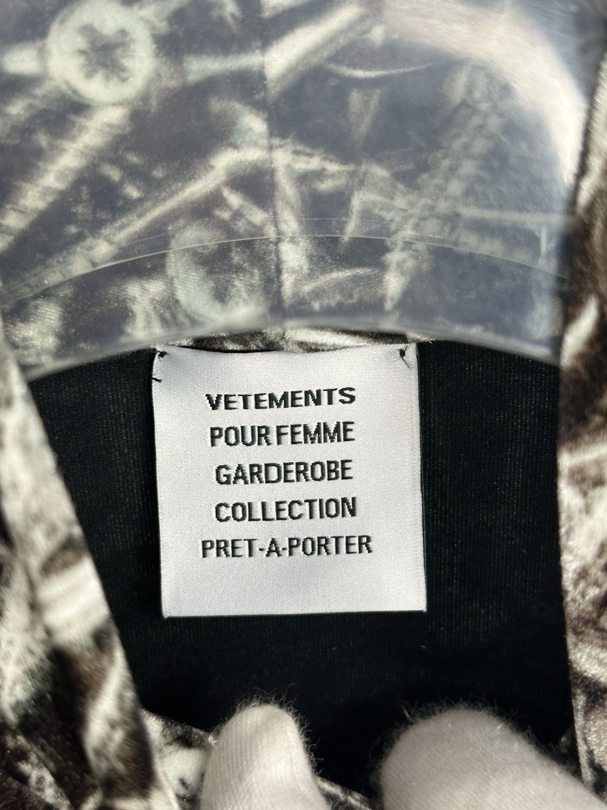 Vetements Vetements Nail Print top Size S / US 4 / IT 40 - 10 Thumbnail
