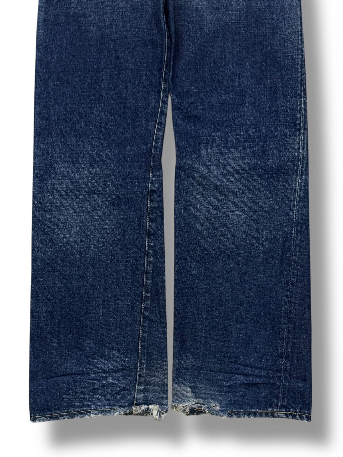 Levi's Vintage Clothing Vintage 00s Levi’s 501-XX Big E Buckle Back Selvedge Japan Size US 30 / EU 46 - 7 Thumbnail
