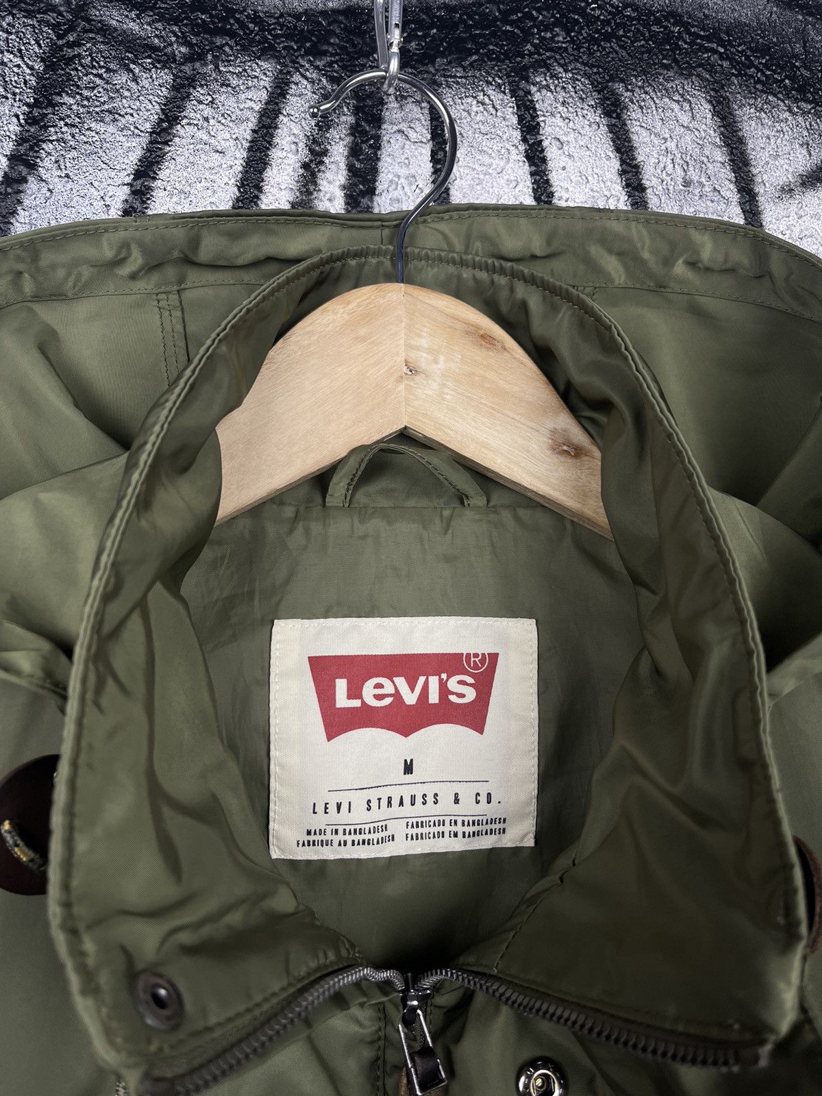 Levi's Levi’s Olive Full Zip Hooded Light Jacket Men’s Size Medium Size US M / EU 48-50 / 2 - 13 Thumbnail