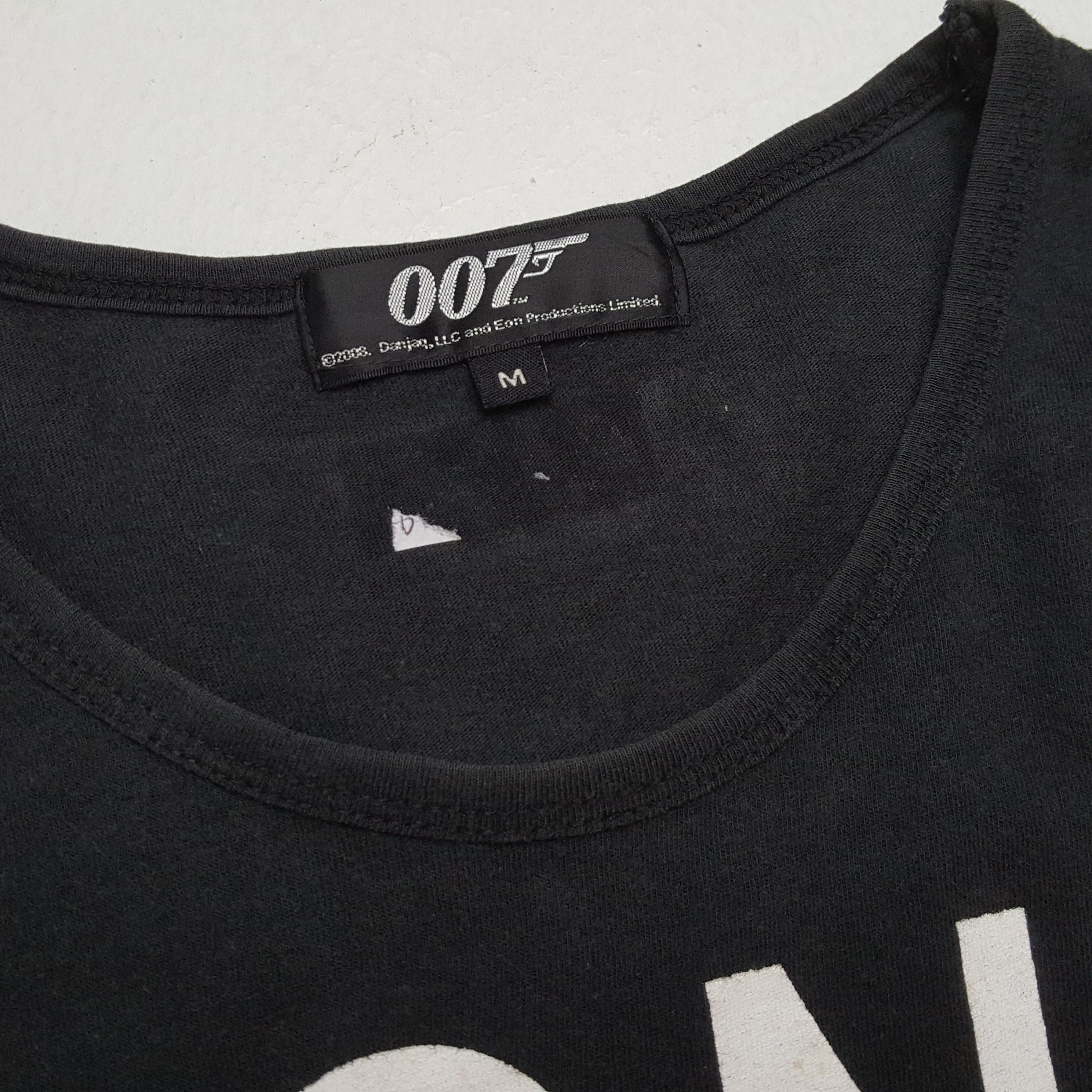 Vintage JAMES BOND 007 Action Movie Tshirt Size US S / EU 44-46 / 1 - 7 Thumbnail