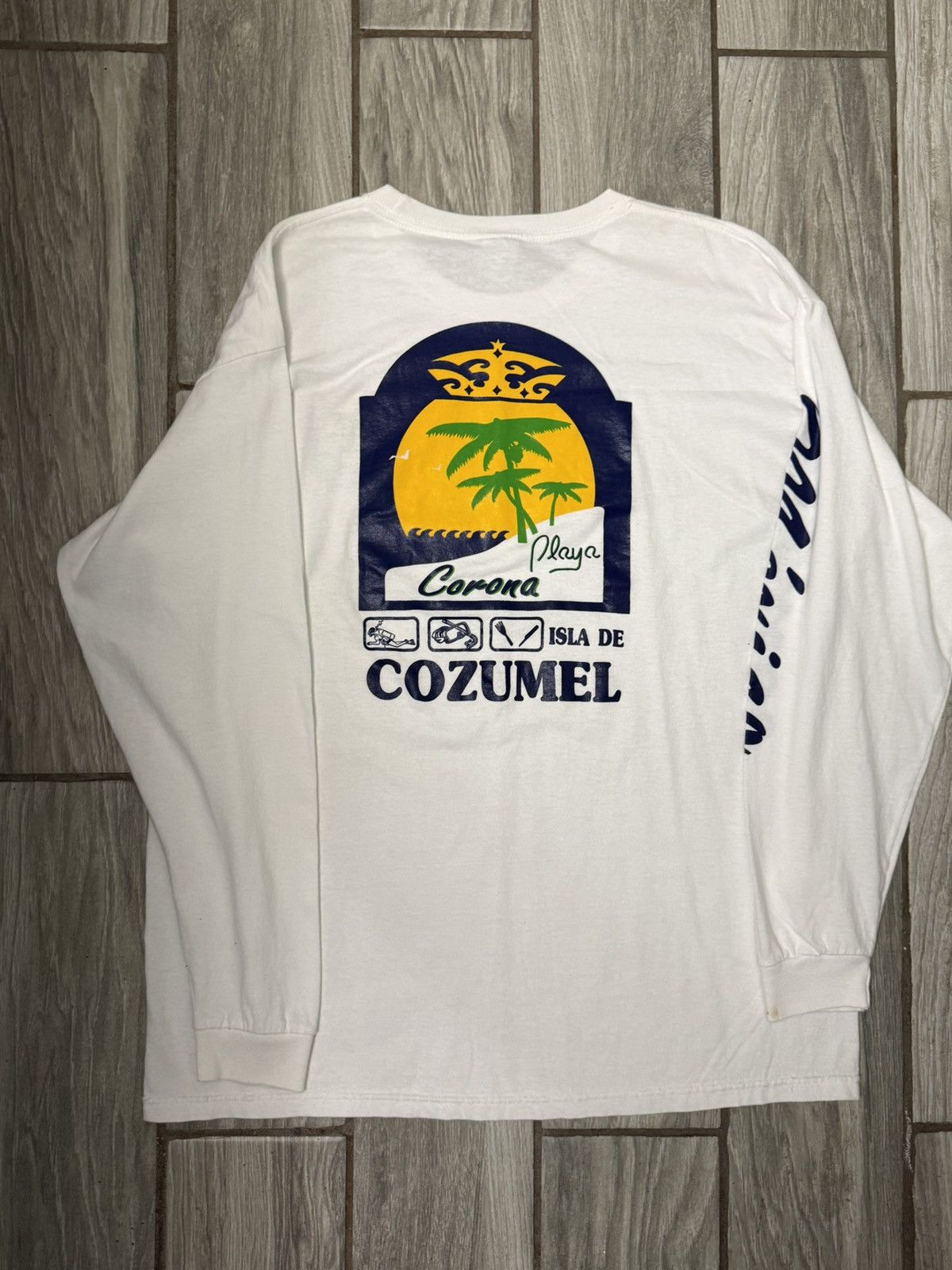 Other Isla De Cozumel Mexico Playa Carmen Long Sleeve Tourist Tee Size US XL / EU 56 / 4 - 1 Thumbnail