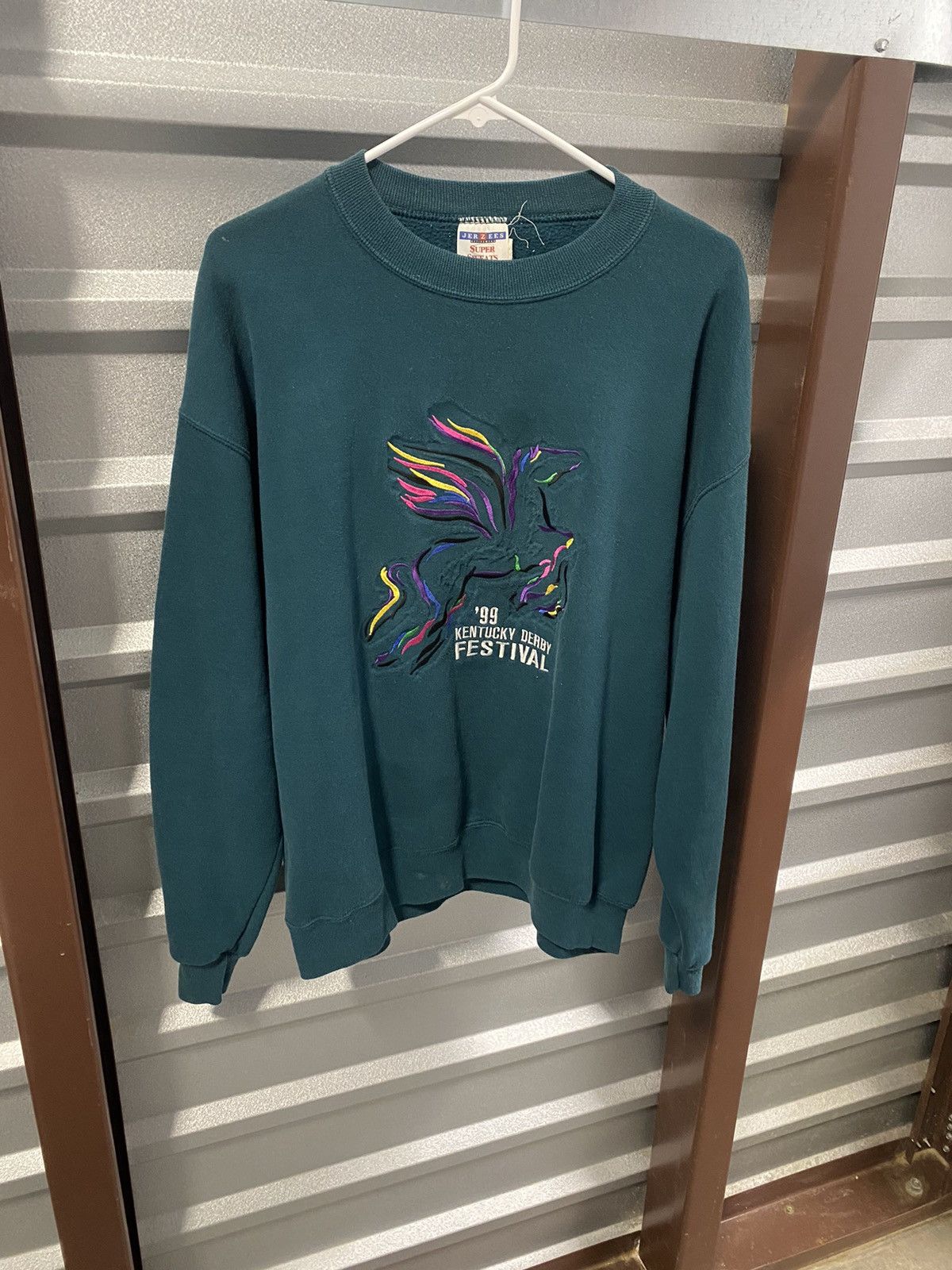 Vintage 1999 Embroidered Kentucky Derby Sweatshirt Size US XL / EU 56 / 4 - 1 Thumbnail