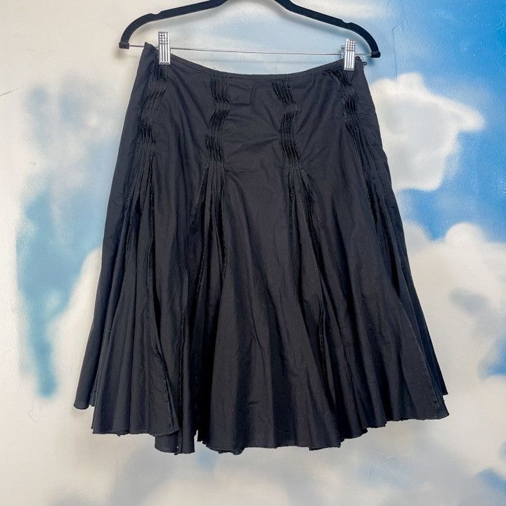 Tara Jarmon Black cotton pintuck pleated midi skirt Size 28" / US 6 / IT 42 - 1 Thumbnail