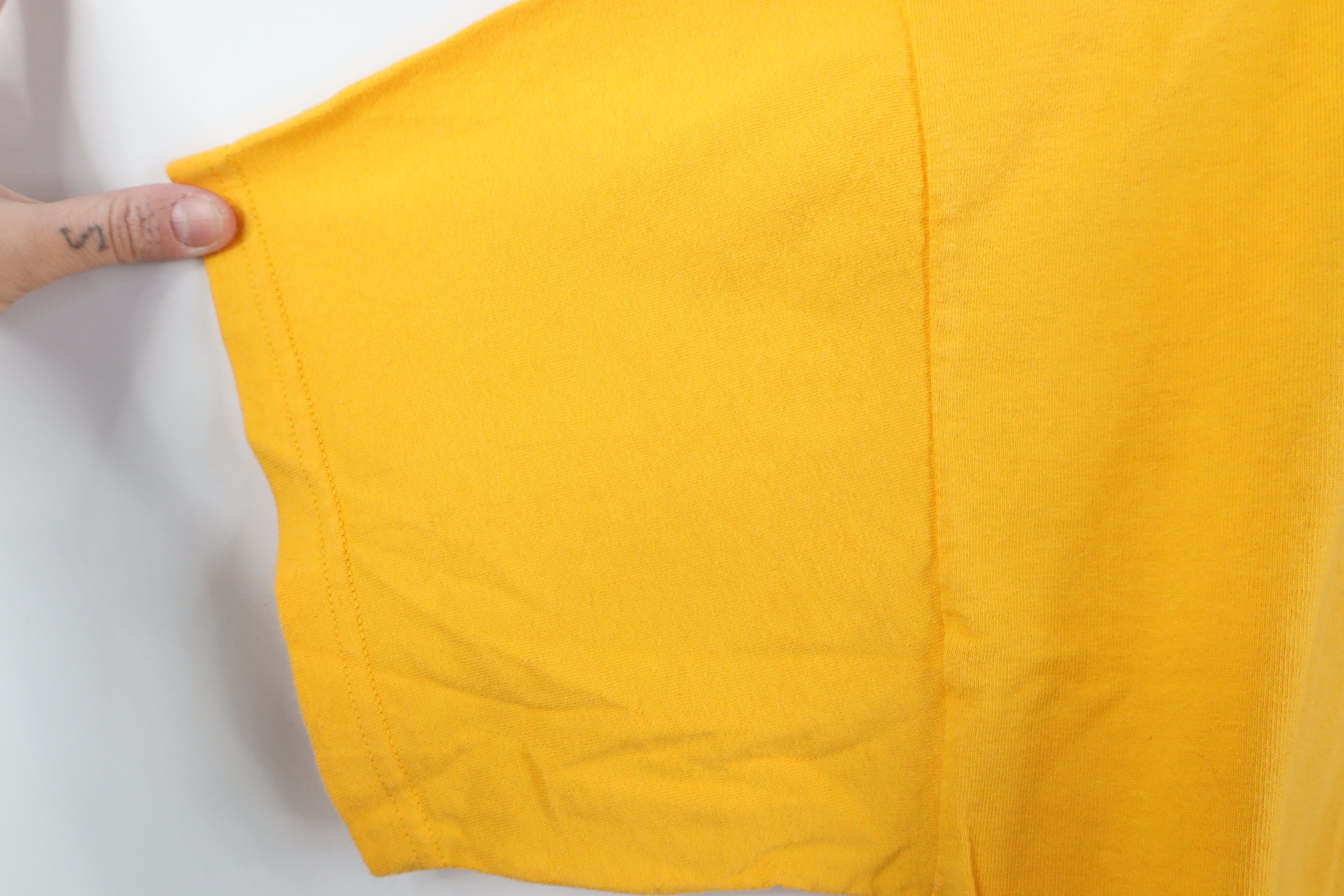 Vintage Vintage Y2K Minor League Toledo Walleye Hockey T-Shirt Size US XL / EU 56 / 4 - 8 Thumbnail