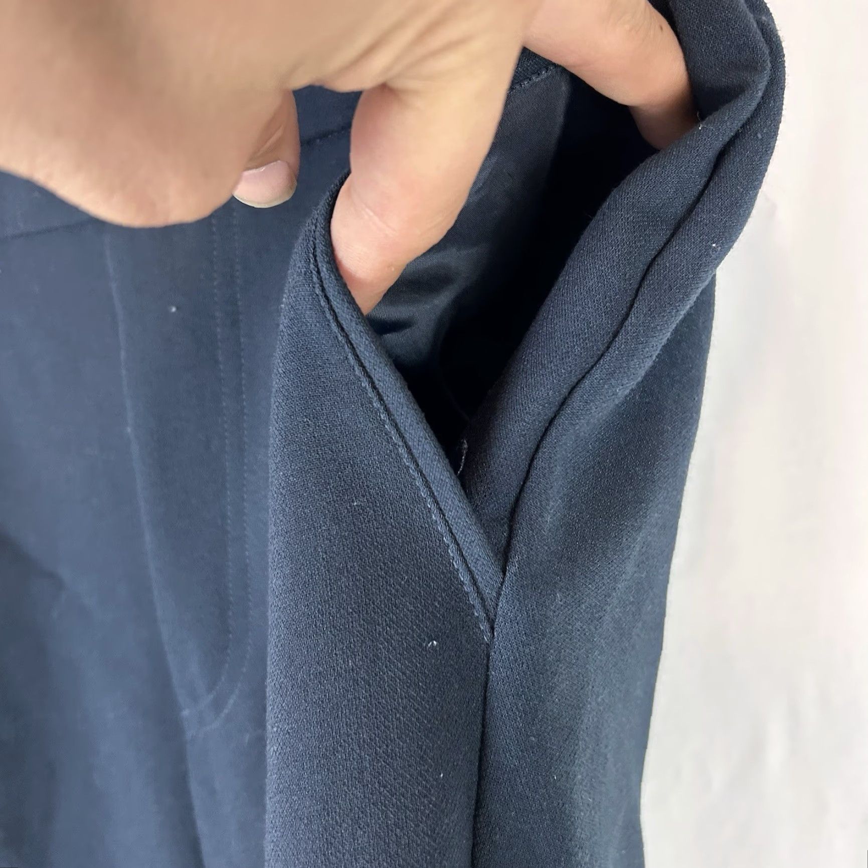 Anthropologie Anthropologie Copley Tapered Trousers Navy Blue Pants Pleated XS Extra Small Size 26" / US 2 / IT 38 - 5 Thumbnail