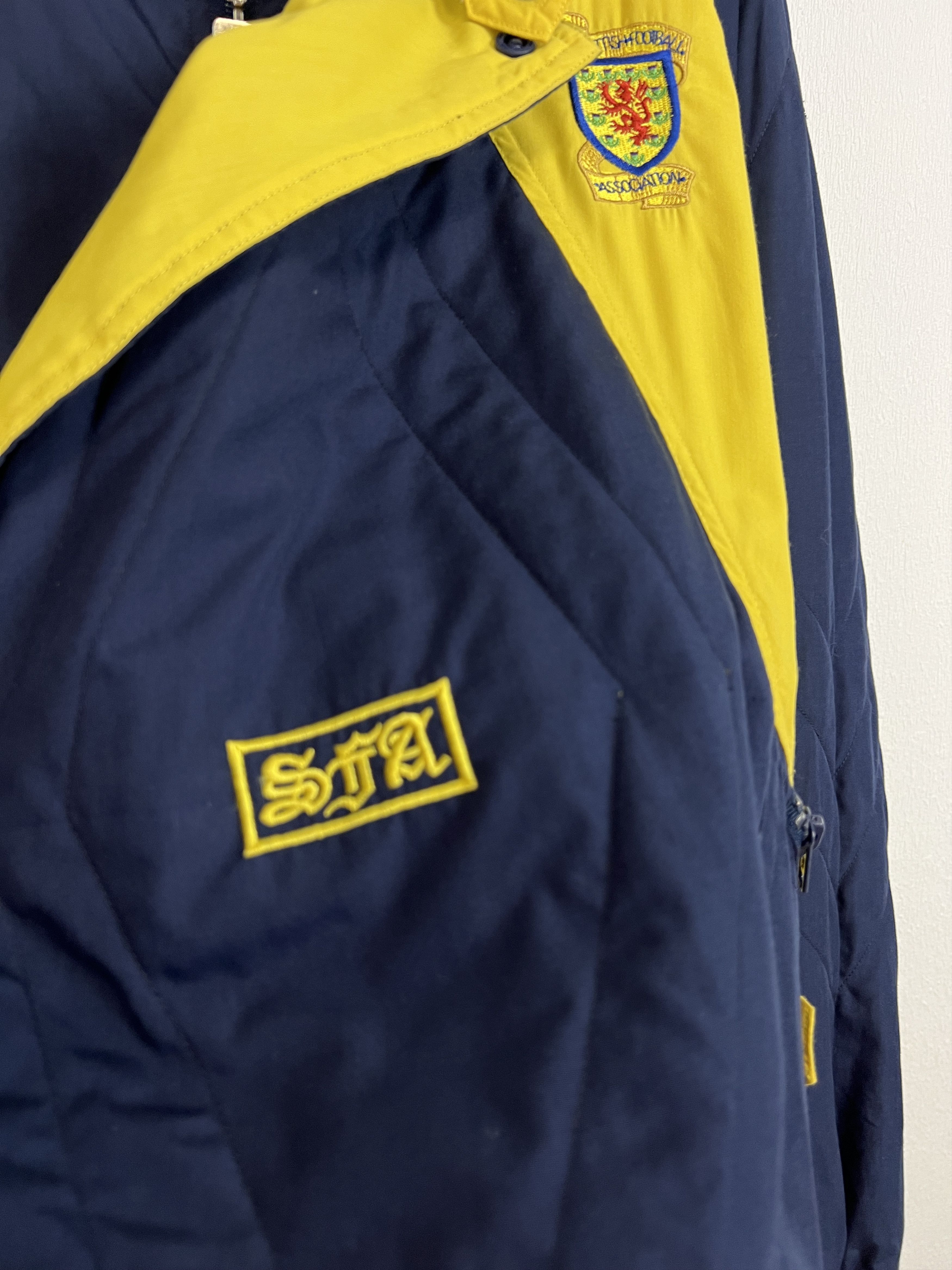 Umbro Vintage Umbro Scotland Football Train Jacket Track Size US M / EU 48-50 / 2 - 6 Thumbnail