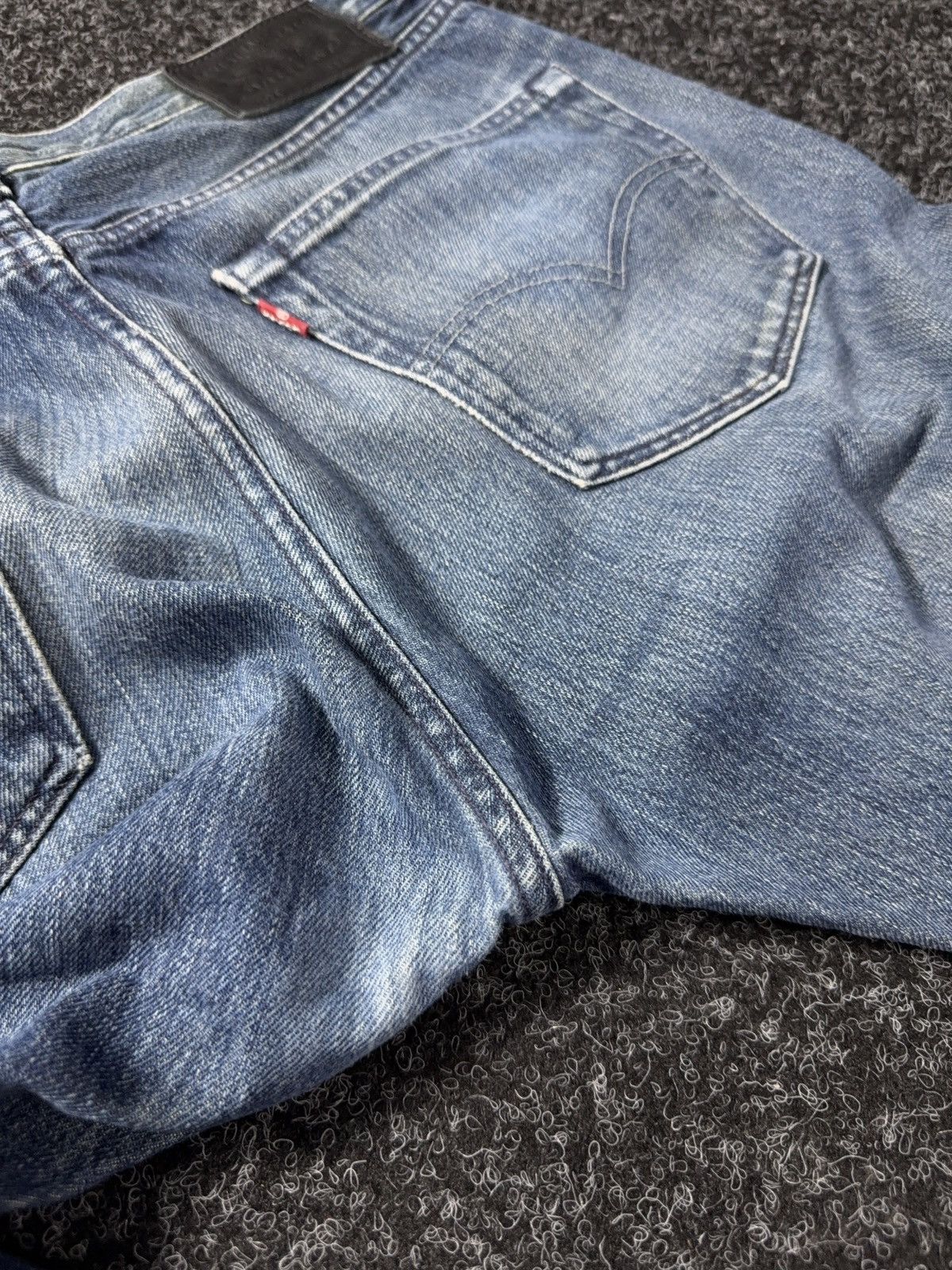 Levi's Levi’s 501 Straight Fit Western USA Cowboy Vibe Denim Jeans Size US 30 / EU 46 - 21 Thumbnail