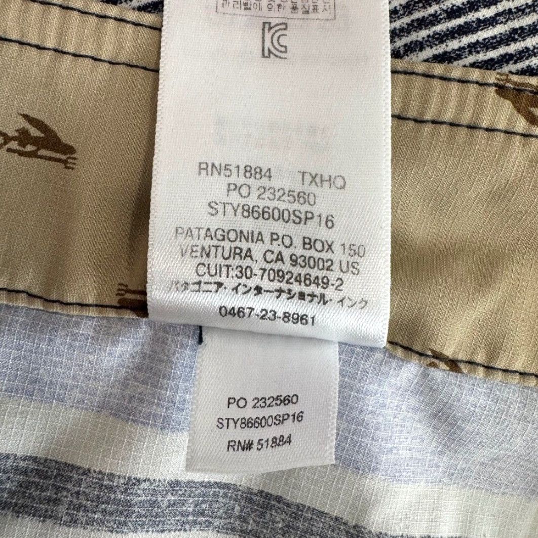 Patagonia Patagonia Board Shorts Mens 36 Striped Surf Swim Beach Baggies Style Blue Pattern Striped Quick Dry Lightweight Pockets Drawstring Regular Bottom Men Size US 36 / EU 52 - 6 Thumbnail