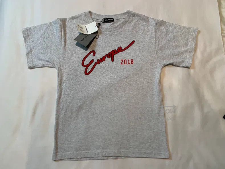 Balenciaga Balenciaga Short Sleeve Size S / US 4 / IT 40 - 1 Thumbnail