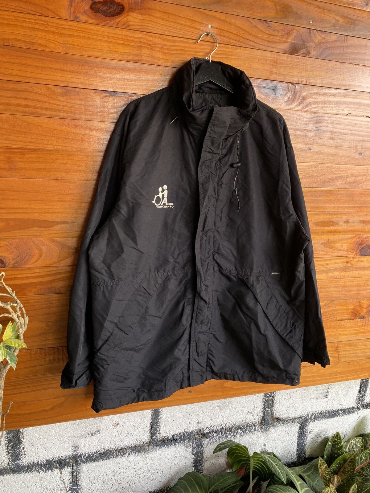 Vintage Vintage REDSKINS Active Network NPO Black Hooded Jacket |l Size US XL / EU 56 / 4 - 5 Thumbnail