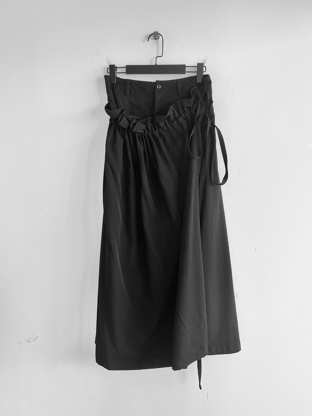Yohji Yamamoto Yohji Yamamoto Pour Homme - W/Gabardine Front Gathered Skirt Size US 30 / EU 46 - 1 Thumbnail
