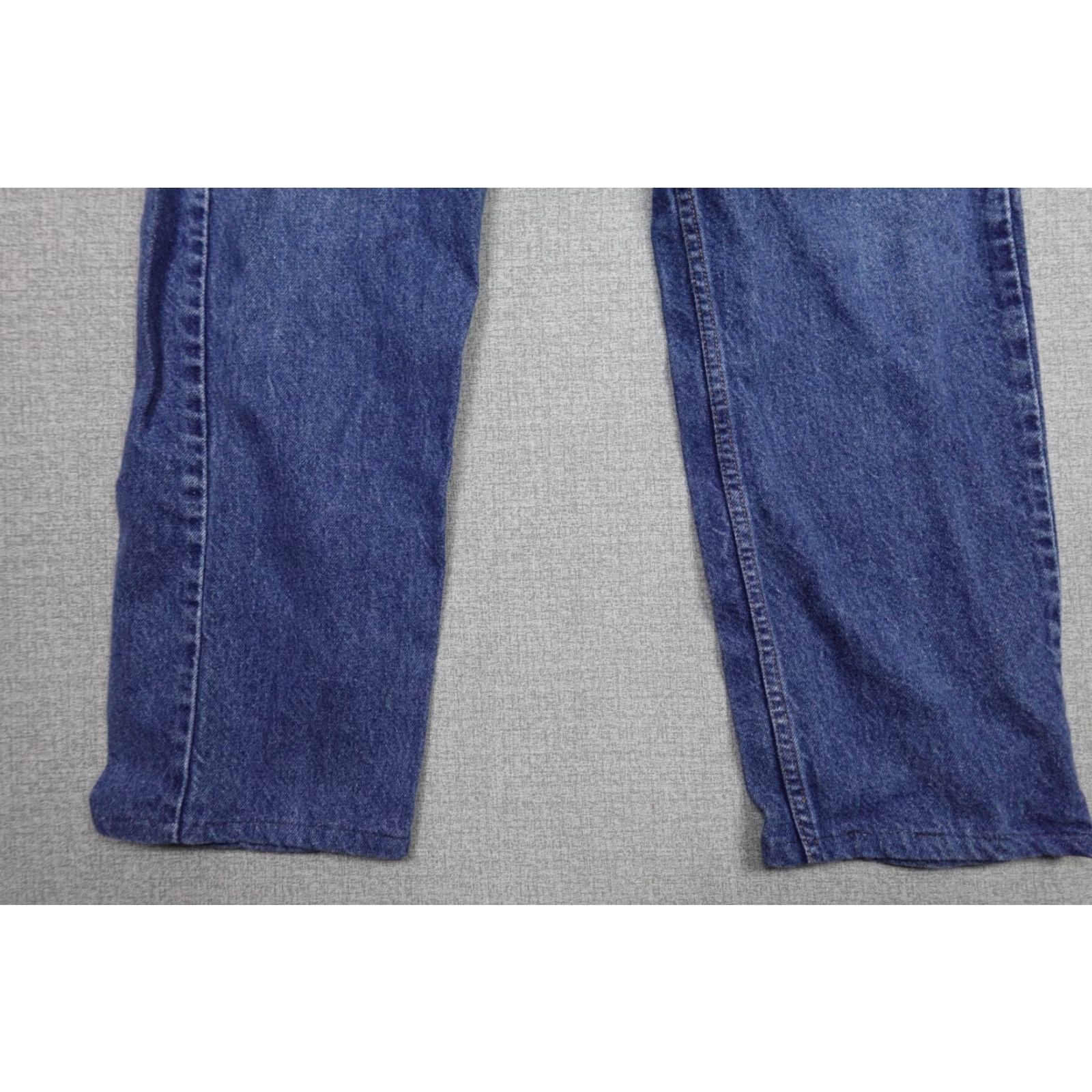 Levi's VINTAGE Levi's 505 Jeans Men 36x27 Blue Light Wash Orange Tab 90s Distressed Hem Levi's 505 Jeans Men 36x27 Blue Light Wash Distressed Hem 90s Size US 36 / EU 52 - 3 Thumbnail