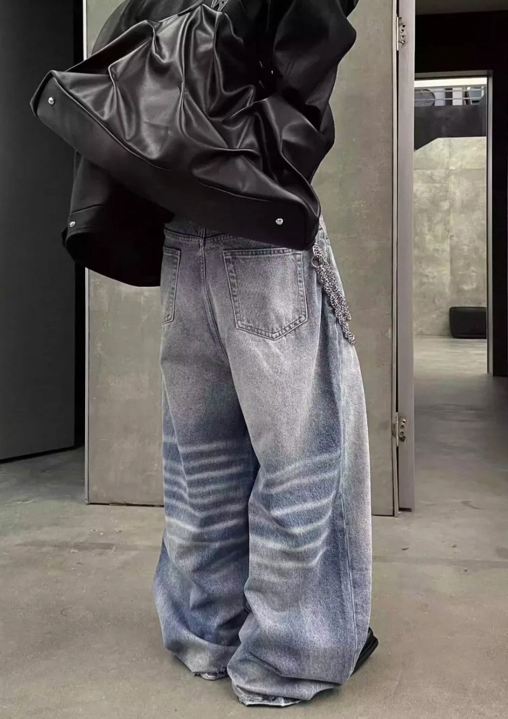 Jean × Vintage Washed Button Design Loose Straight Jeans Baggy Mopping Size US 32 / EU 48 - 4 Thumbnail