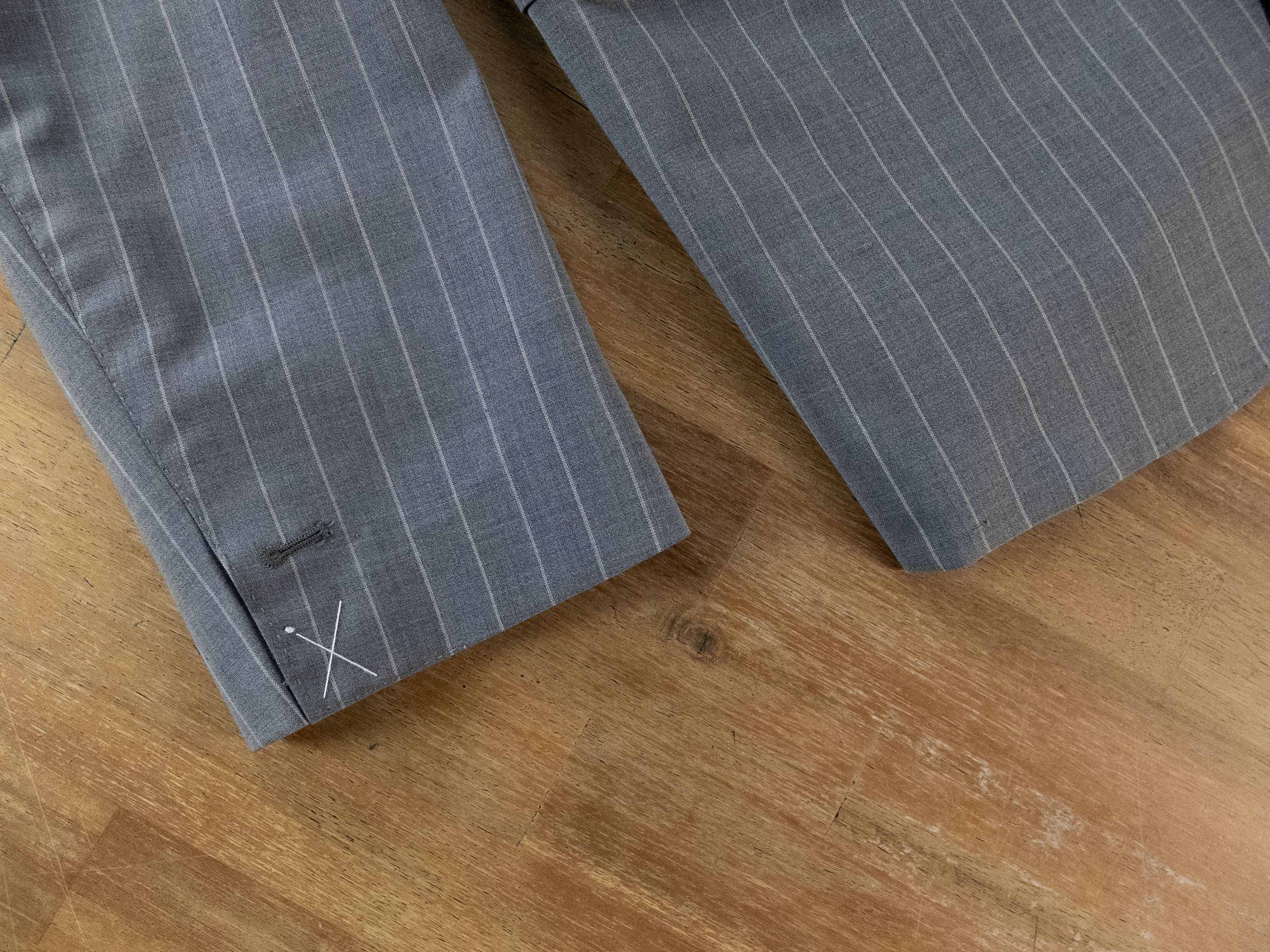 SARTORIO SARTORIO Napoli by Kiton gray striped wool suit 42R Size 42R - 10 Thumbnail