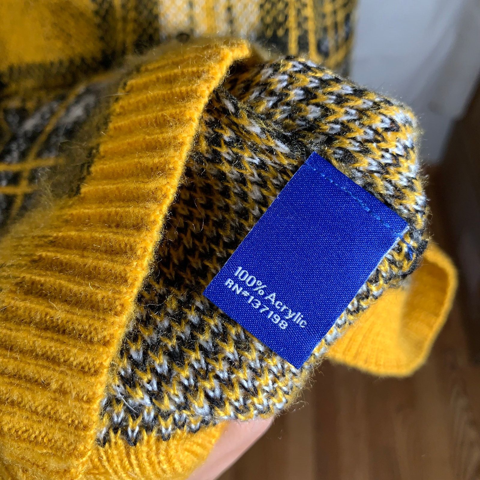 Apt. 9 Apt. 9 Yellow Plaid Sweater Size S Size S / US 4 / IT 40 - 4 Thumbnail