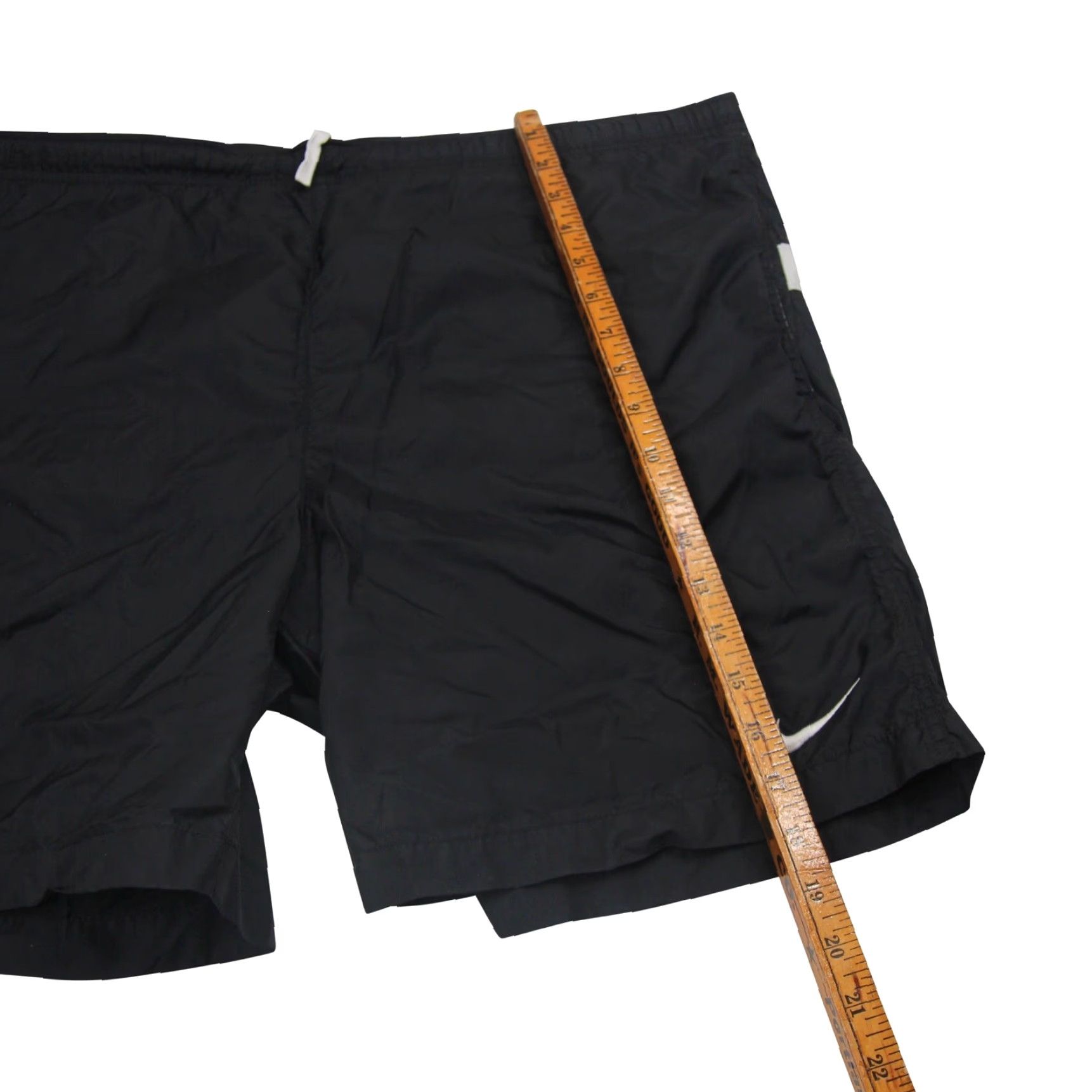Nike VINTAGE Nike Mens Large Spellout Swim Trunks Black Size US 33 - 5 Thumbnail
