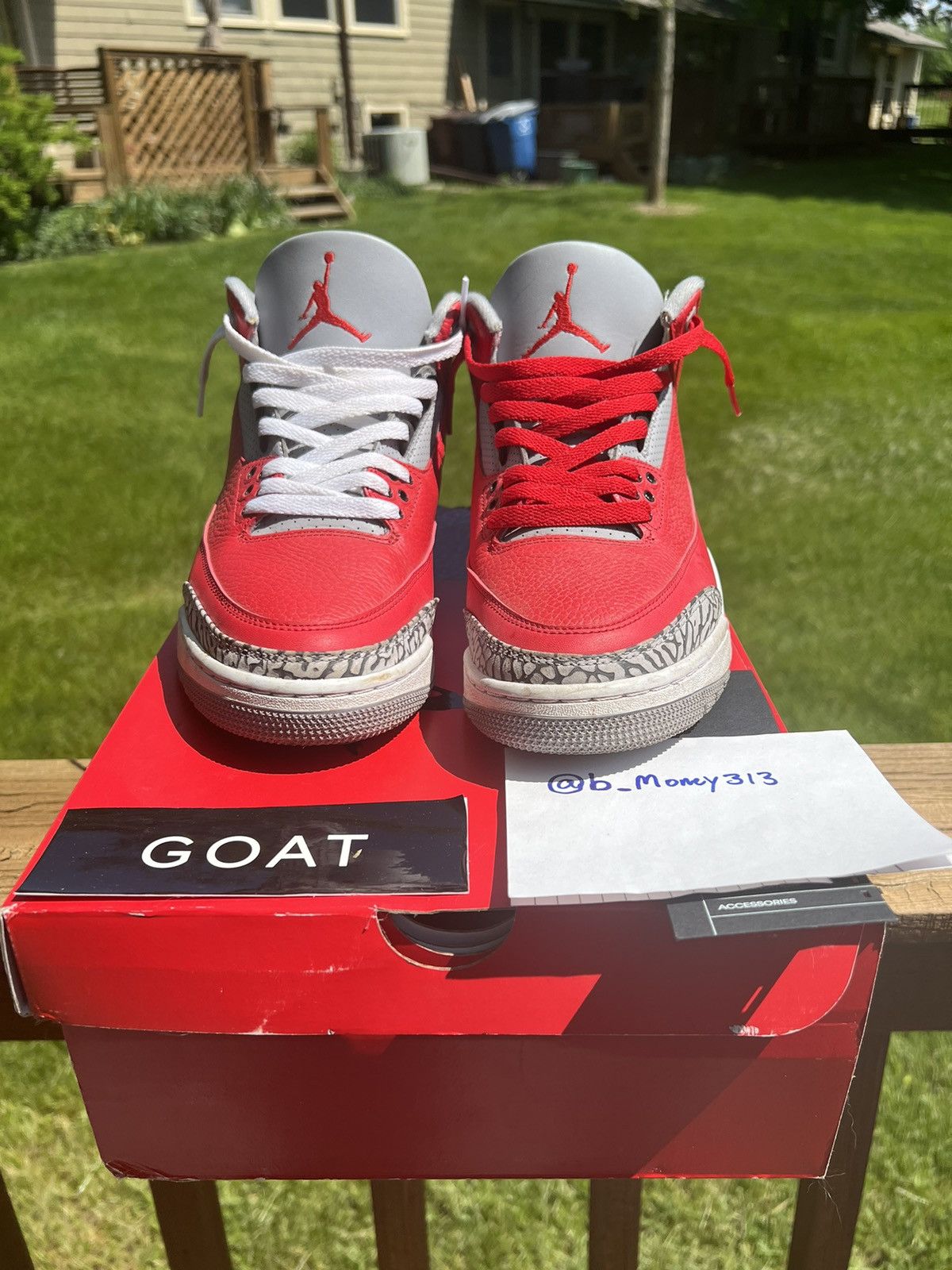 image of Jordan Brand 3 Retro Se Red-Cement Gray Shoes, Men's (Size 11)