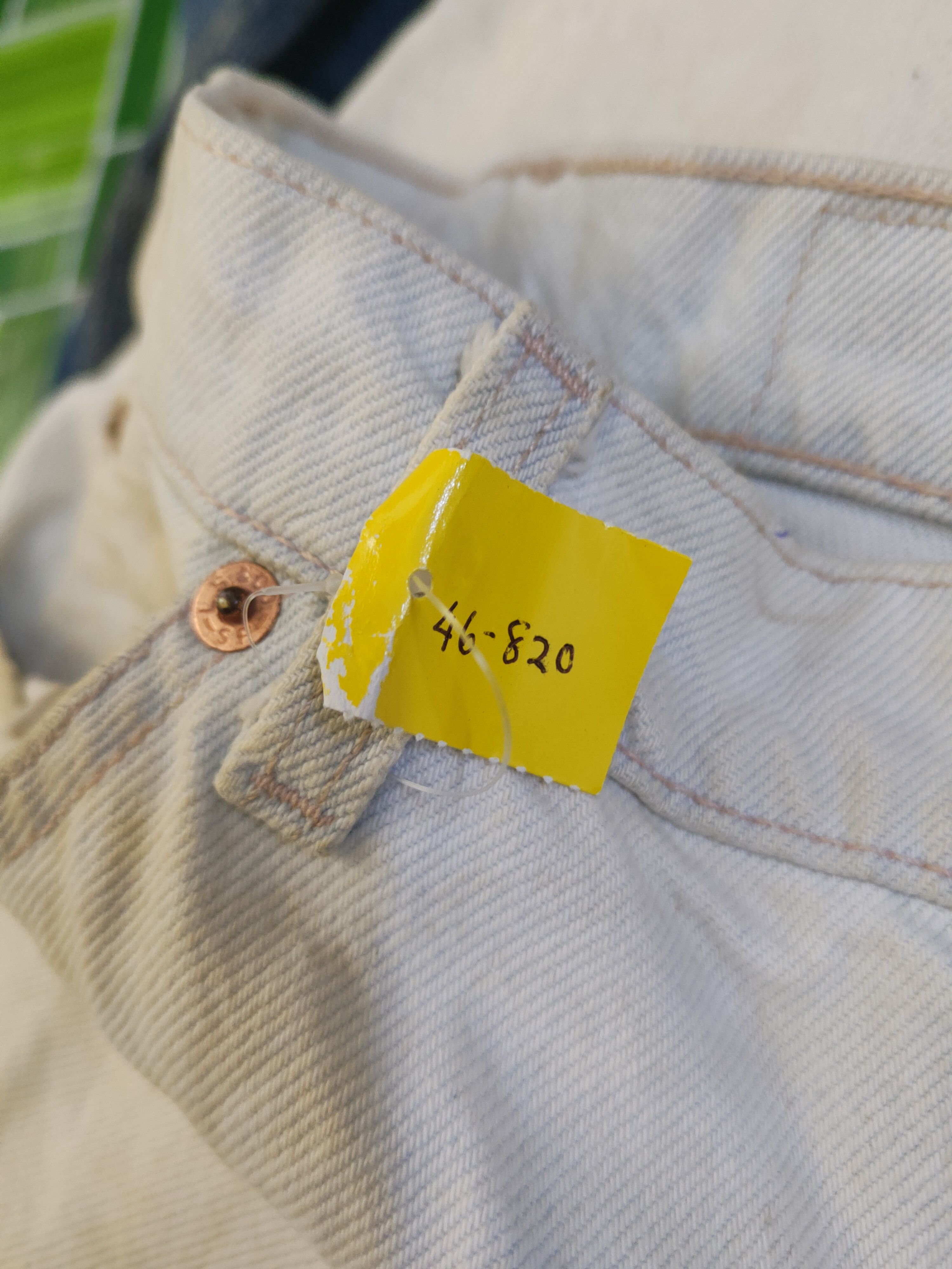 Levi's DL Levi's orange tab White Distressed Ripped Jeans #46-820 Size US 33 - 18 Thumbnail