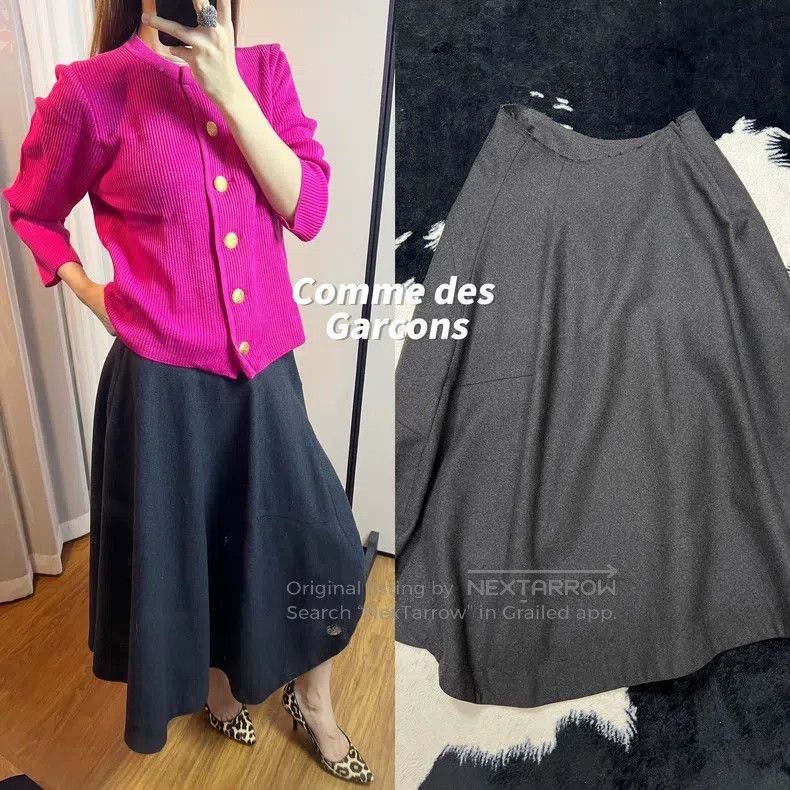 Comme des Garcons Comme Des Garcons size M Circular arc shaped wool overskir Size 22" - 1 Thumbnail