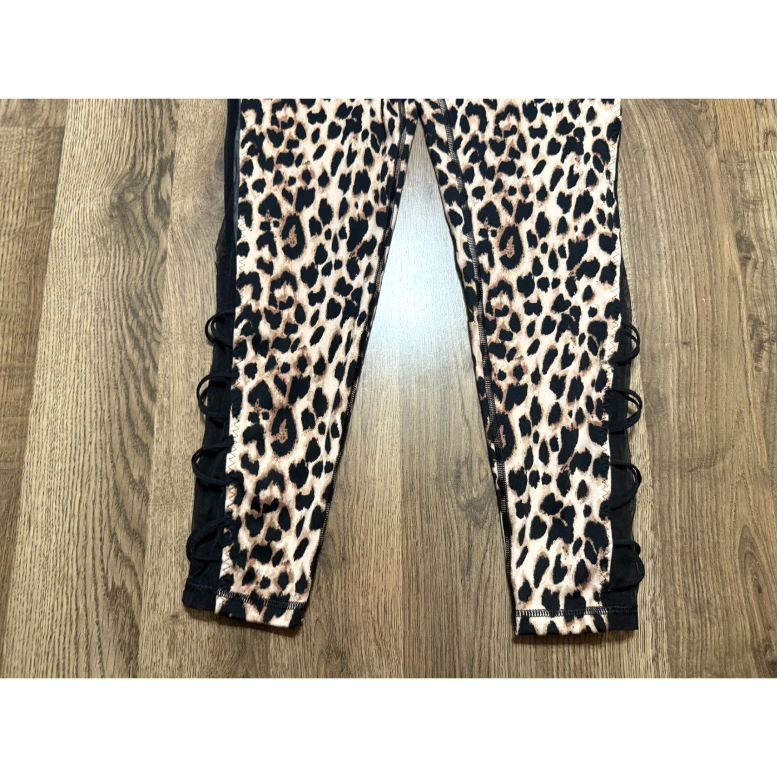 Victoria's Secret Victoria's Secret Pants Women's Size Small Black Brown Cheetah Print Leggings Size 28" / US 6 / IT 42 - 3 Thumbnail