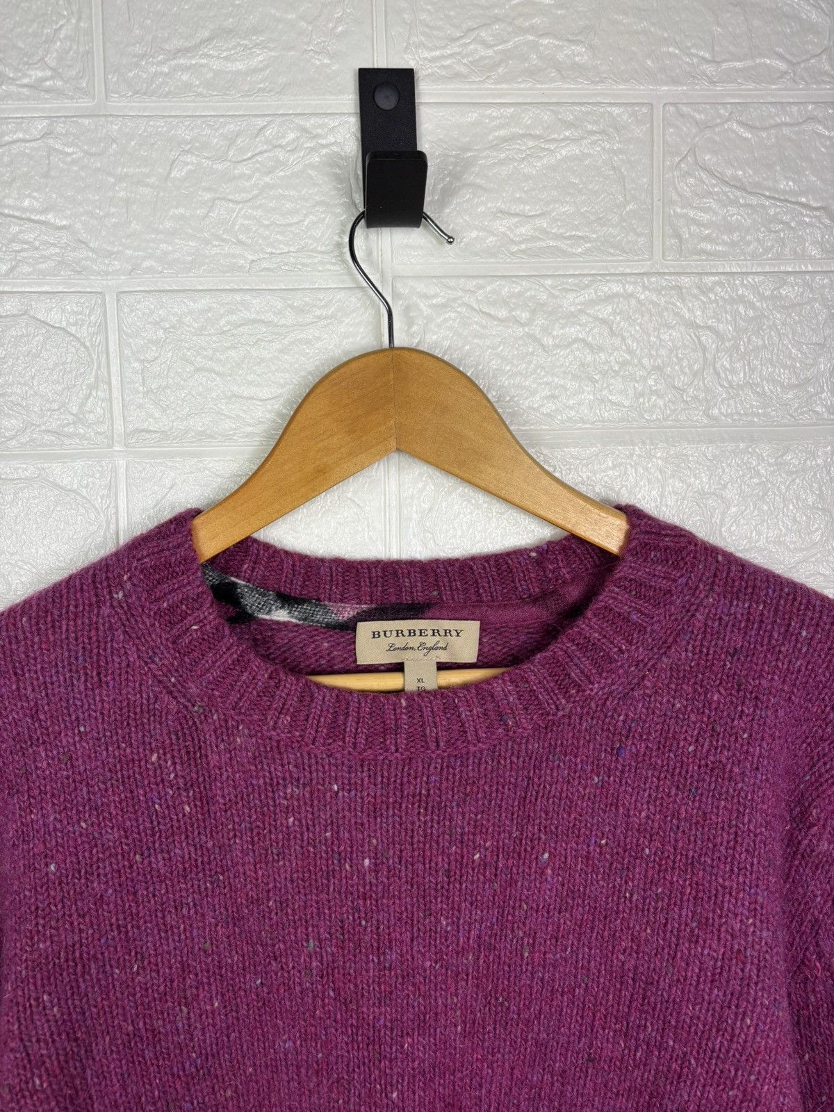 Burberry Burberry Men’s Wool Sweater XL Raspberry Red Pullover Jumper Size US XL / EU 56 / 4 - 3 Thumbnail