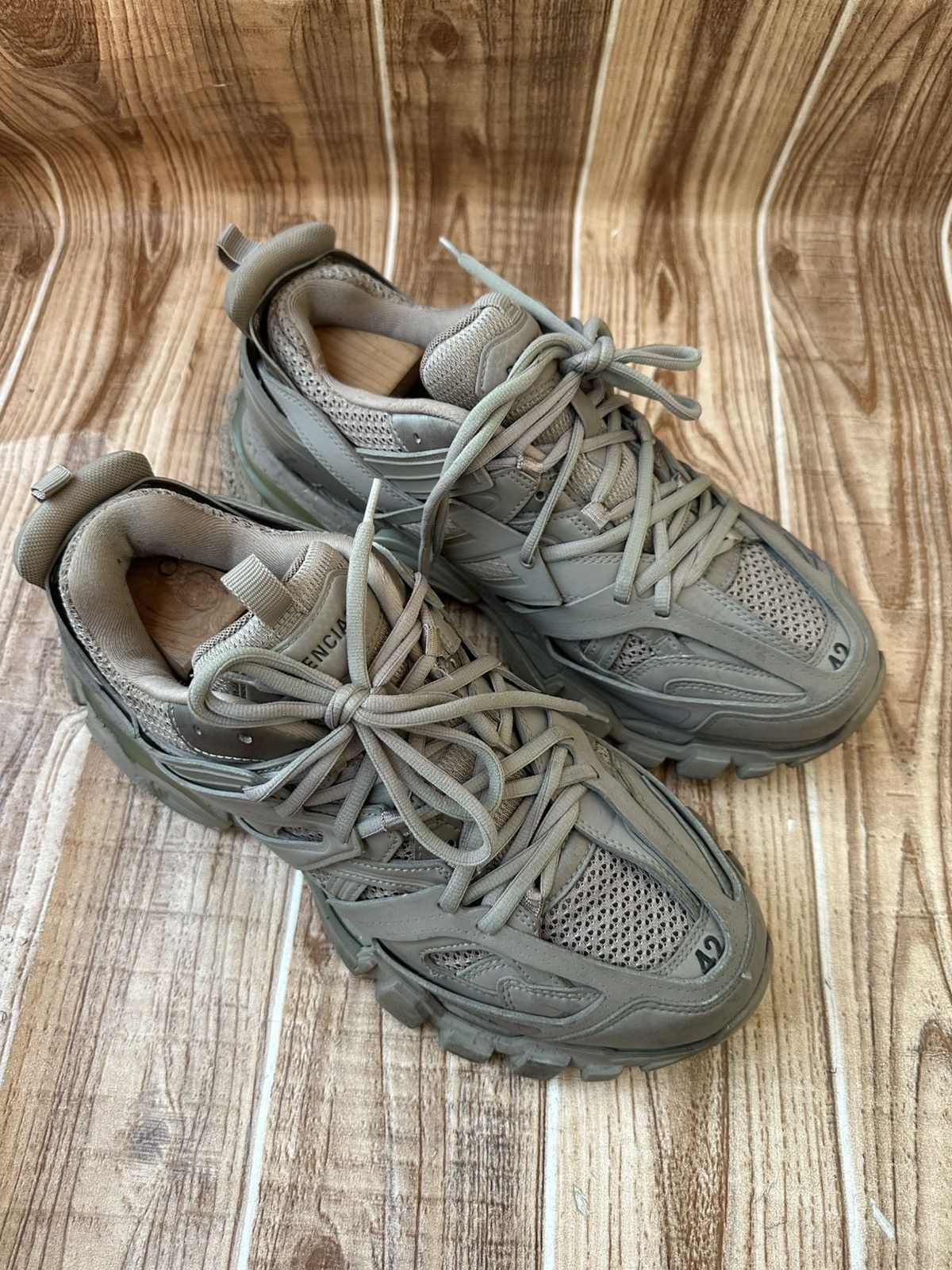 Balenciaga Balenciaga Track Sneakers Gray Lowtops Size US 9 / EU 42 - 3 Thumbnail