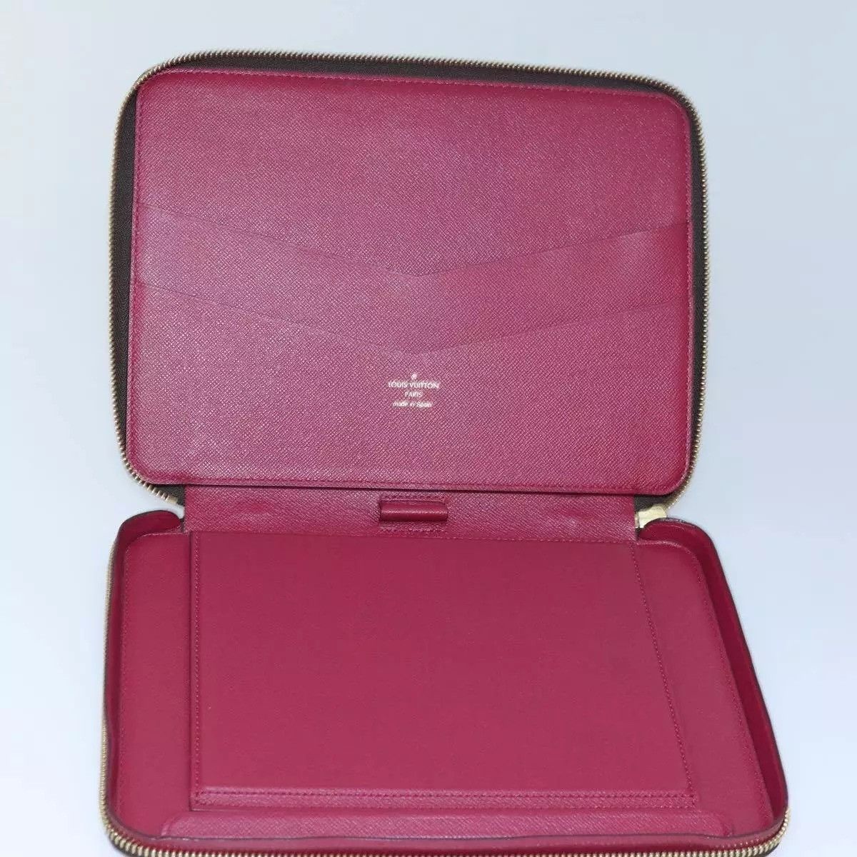 Louis Vuitton LOUIS VUITTON Monogram iPad Essentials iPad Case Size ONE SIZE - 12 Thumbnail