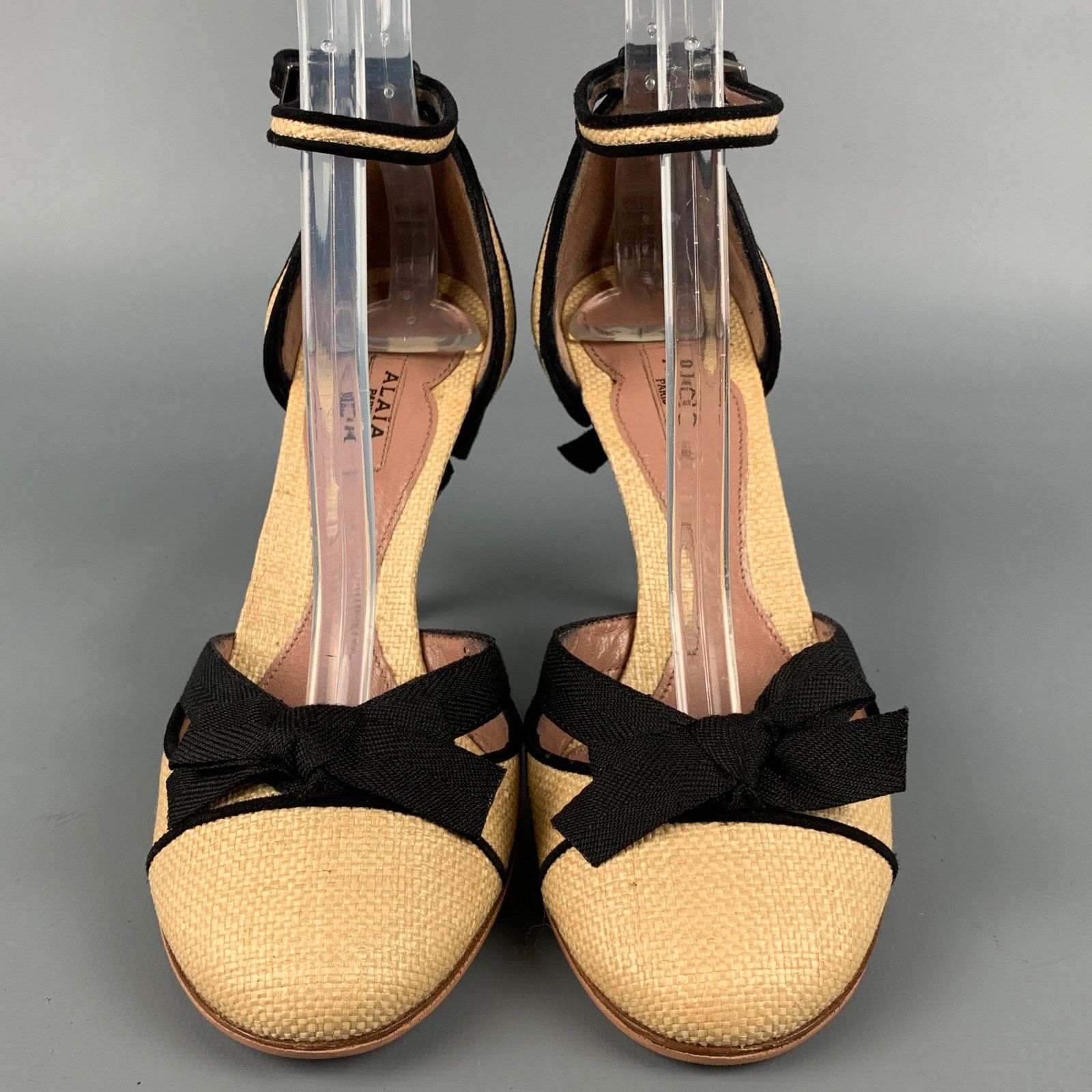 Alaia ALAIA Size 5.5 Natural & Black Straw Textured Bow Pumps Size US 5.5 / IT 35.5 - 4 Thumbnail