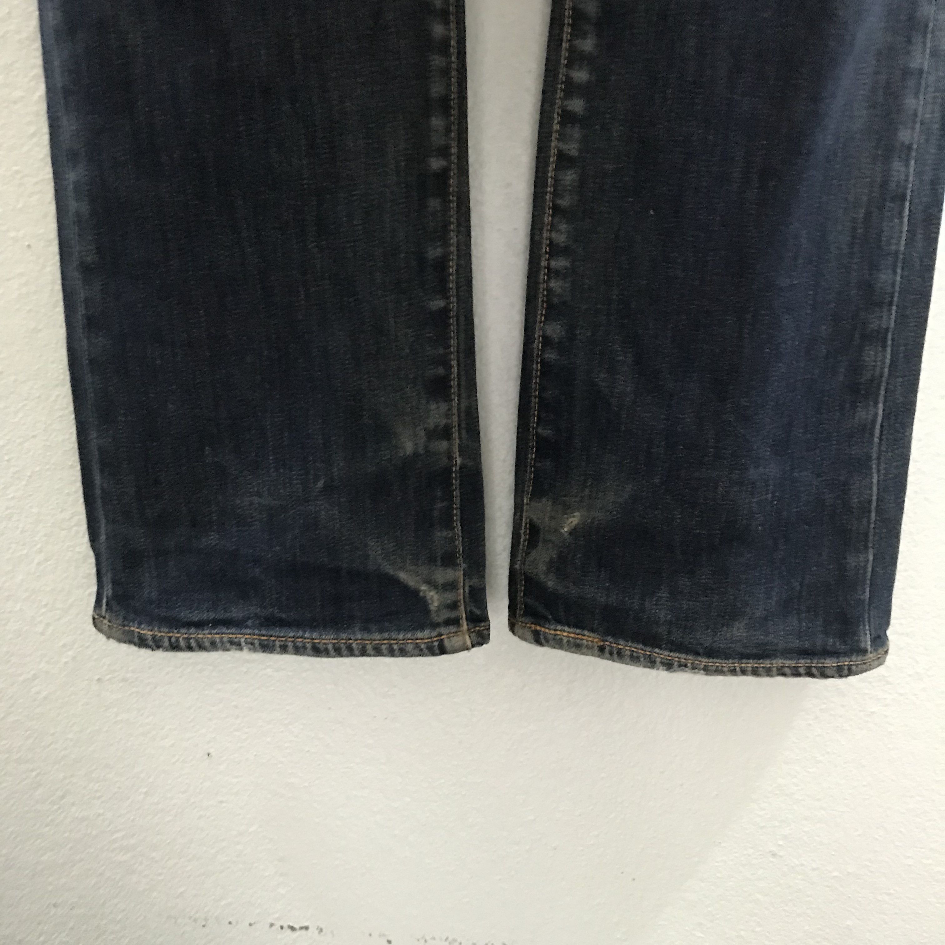 Levi's Vintage Levi's 513 Stone Washed Blue Light Washed Jeans Size US 30 / EU 46 - 9 Thumbnail