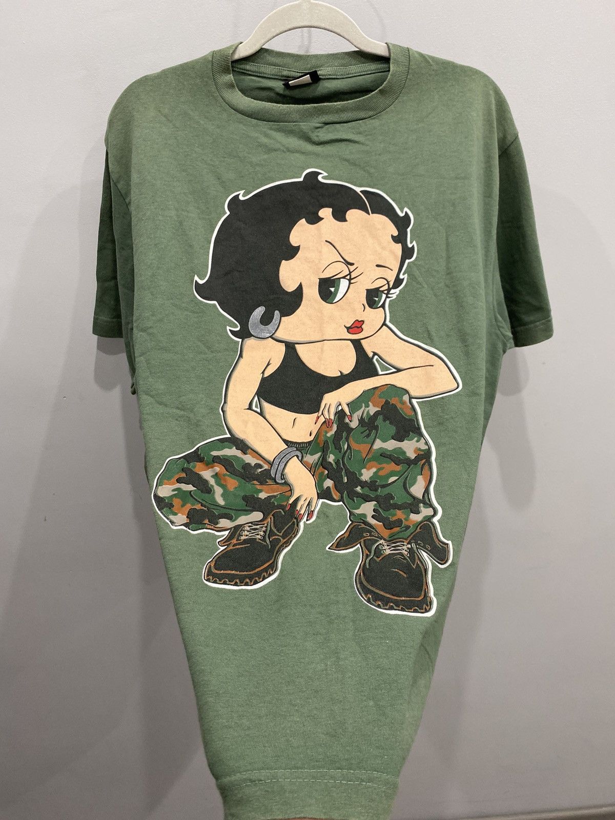 Universal Studios × Vintage 1997 Vintage Betty Boop Girls Rule Army Camo Faded Tee Size US L / EU 52-54 / 3 - 2 Thumbnail