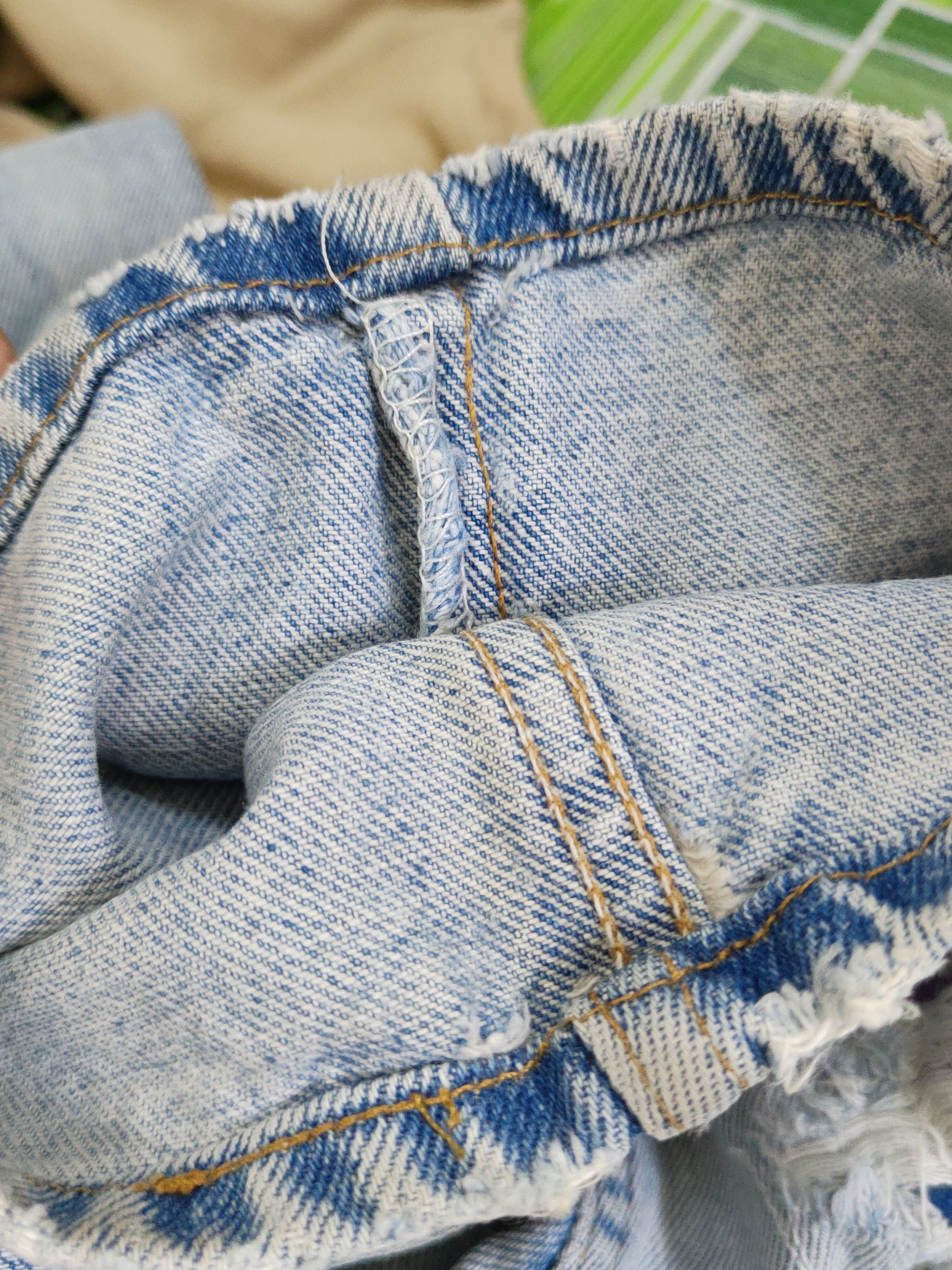 Levi's 505 Levi's Light Blue Distressed Ripped Jeans #W1572 Size US 34 / EU 50 - 15 Thumbnail